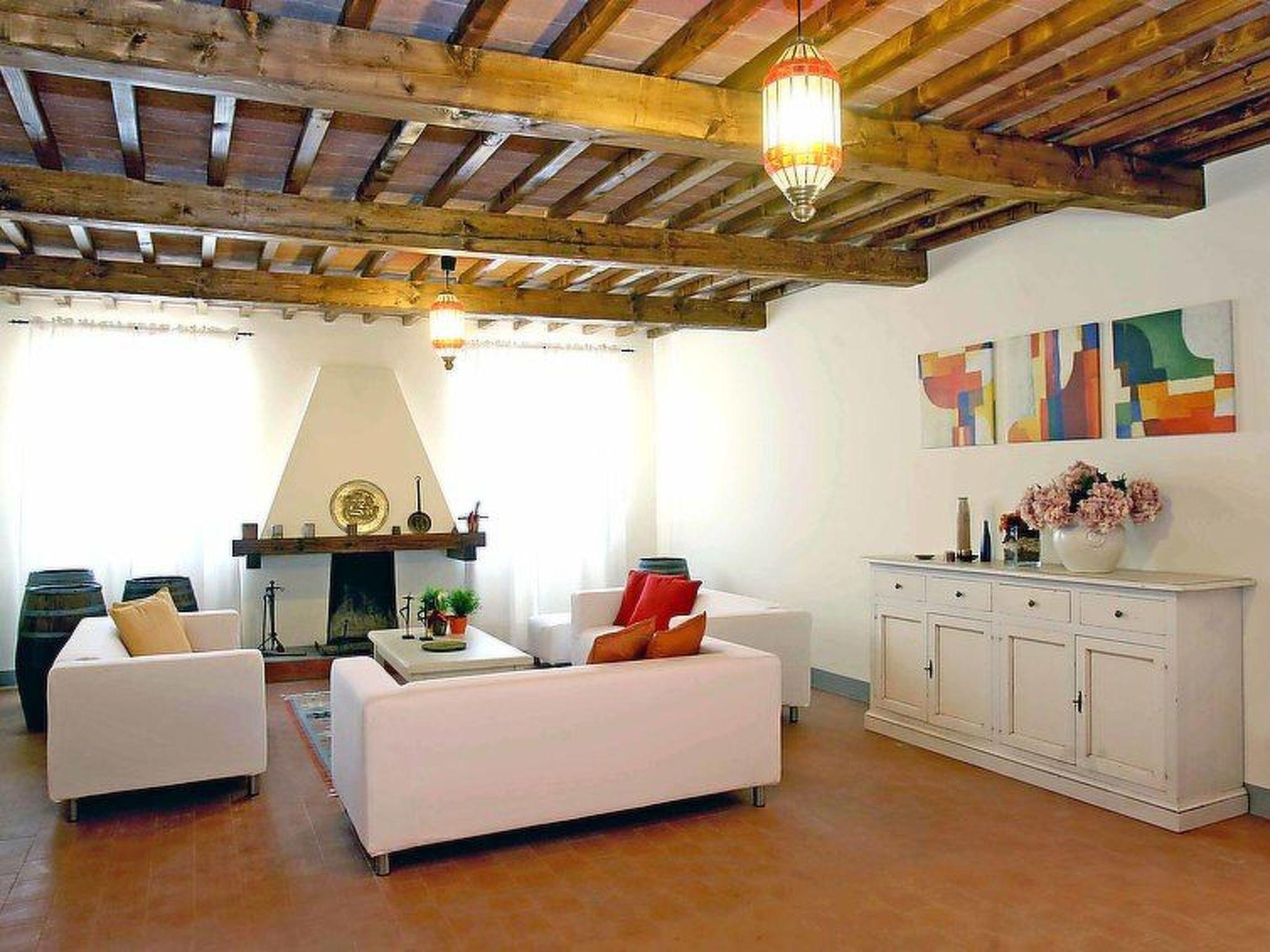 Photo 12 - 7 bedroom House in Lamporecchio with private pool and garden