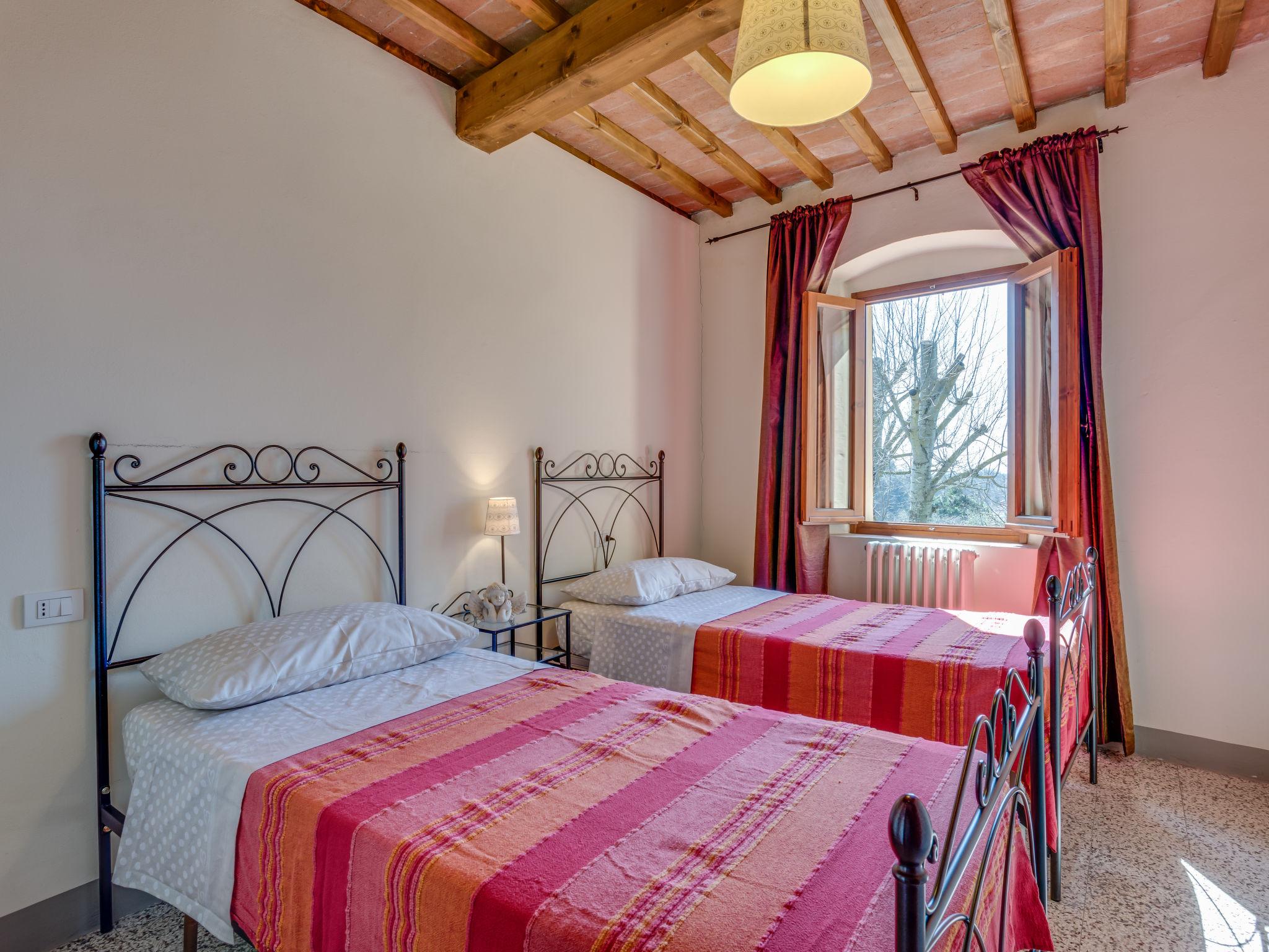 Foto 31 - Haus mit 7 Schlafzimmern in Lamporecchio mit privater pool und garten
