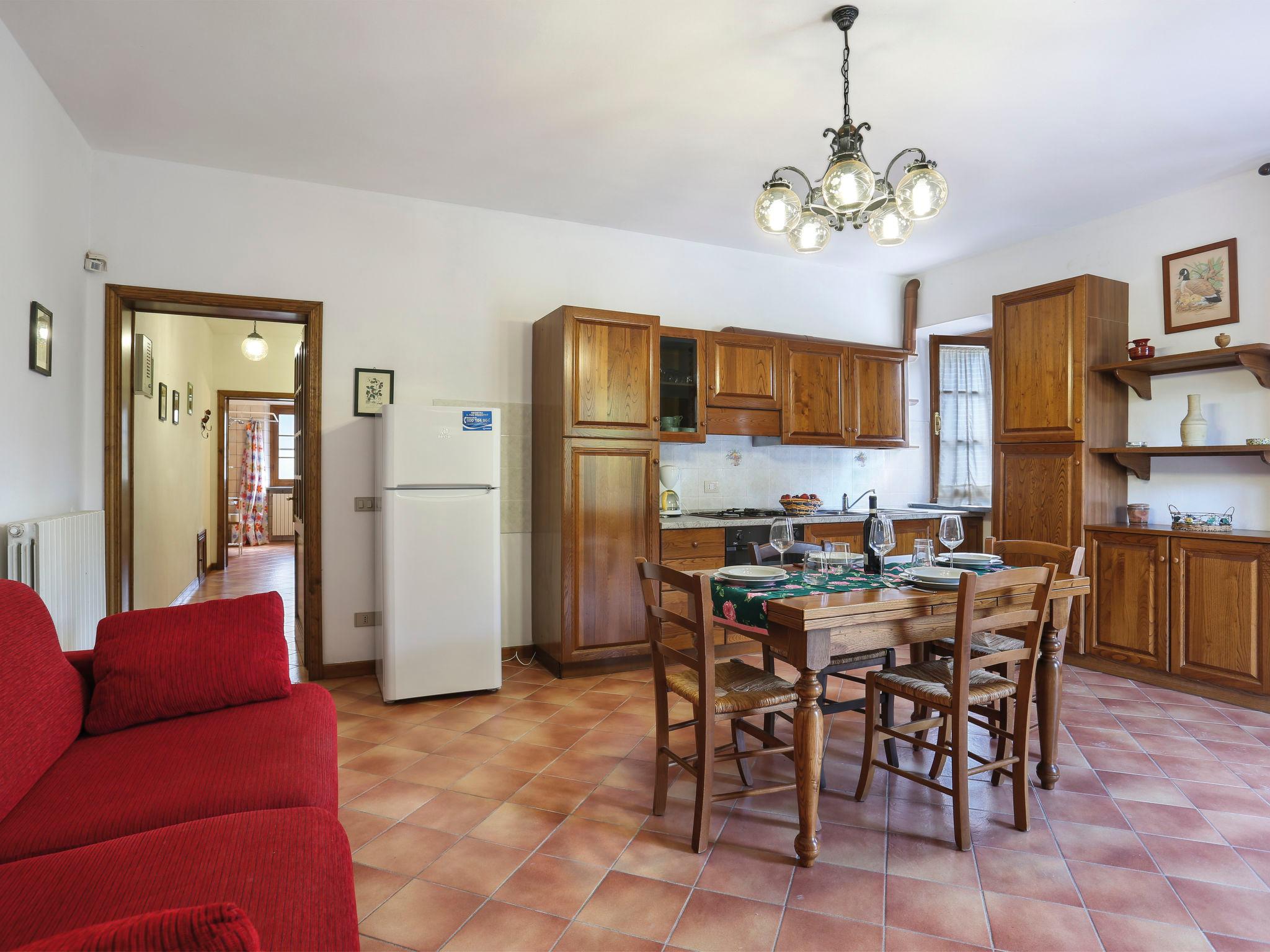 Photo 9 - 2 bedroom Apartment in Terricciola with swimming pool and garden