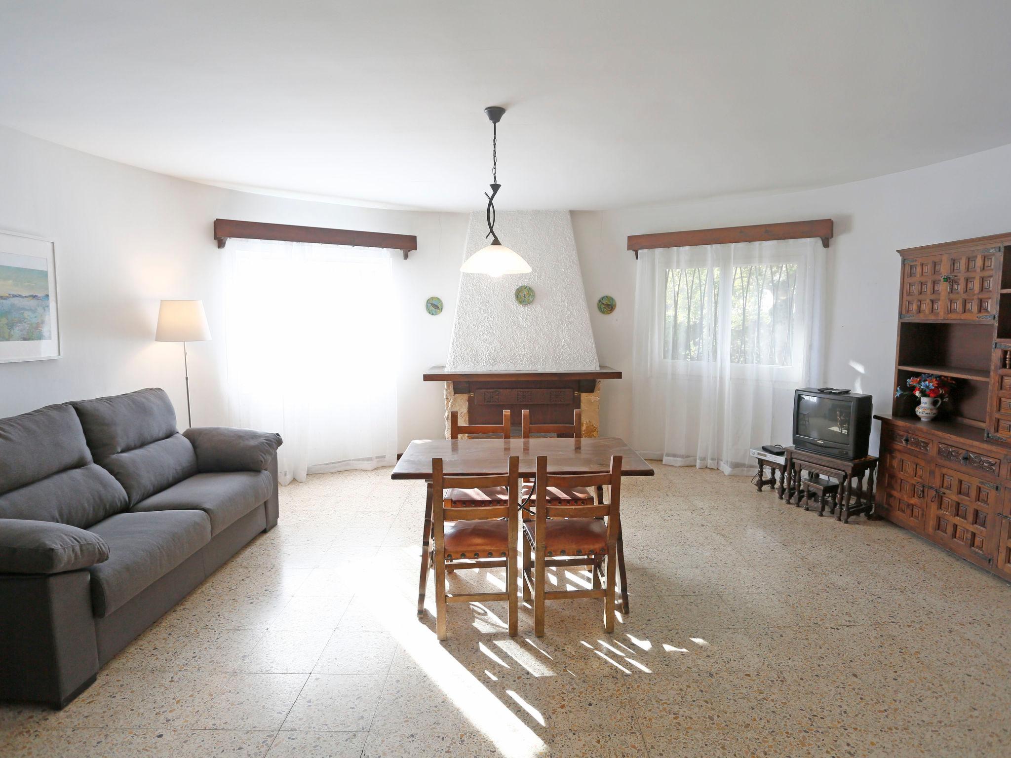 Photo 7 - 2 bedroom House in Cambrils with garden and sea view