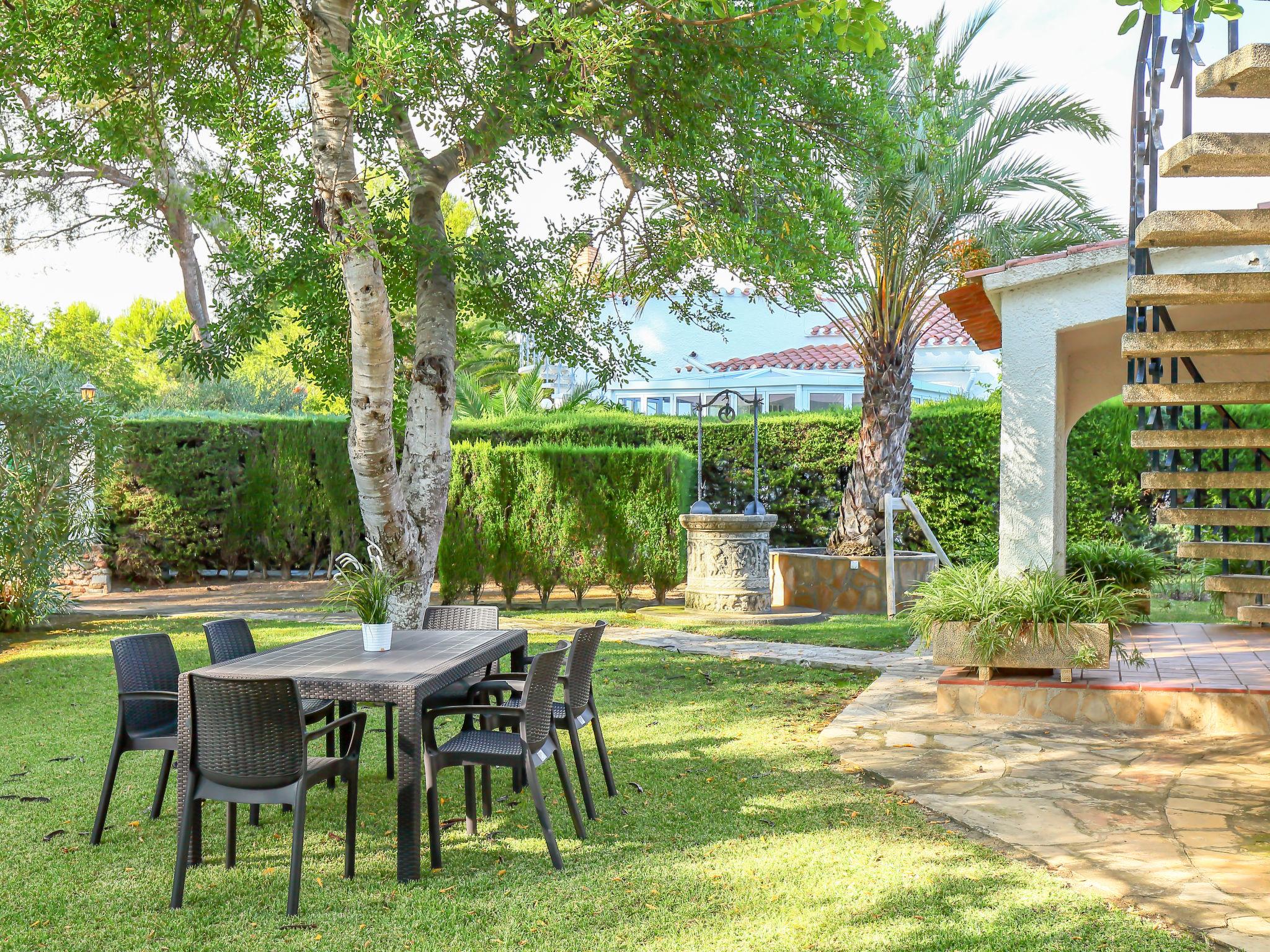 Photo 14 - Maison de 2 chambres à Cambrils avec jardin et sauna