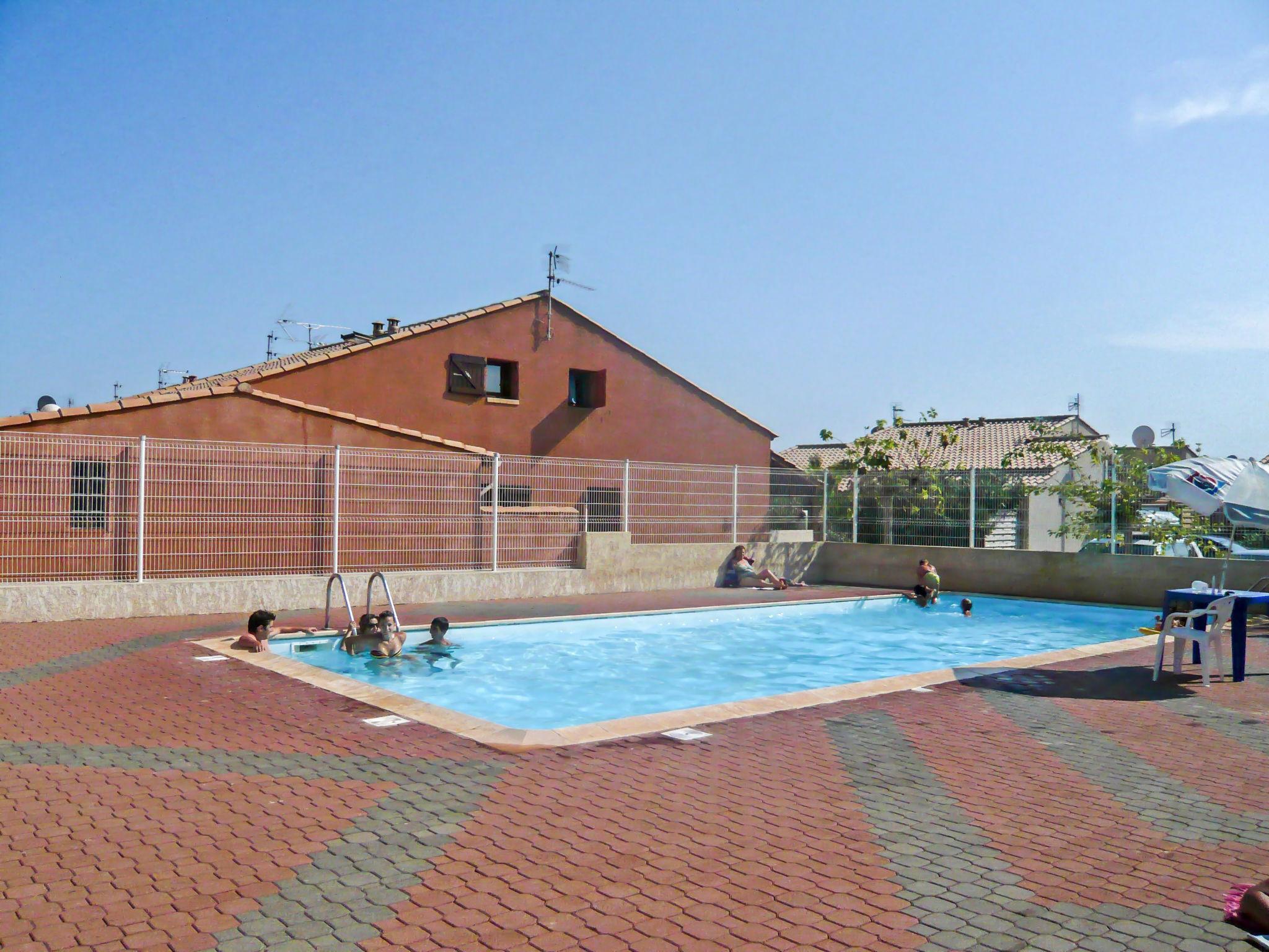 Foto 18 - Casa de 3 quartos em Gruissan com piscina e vistas do mar