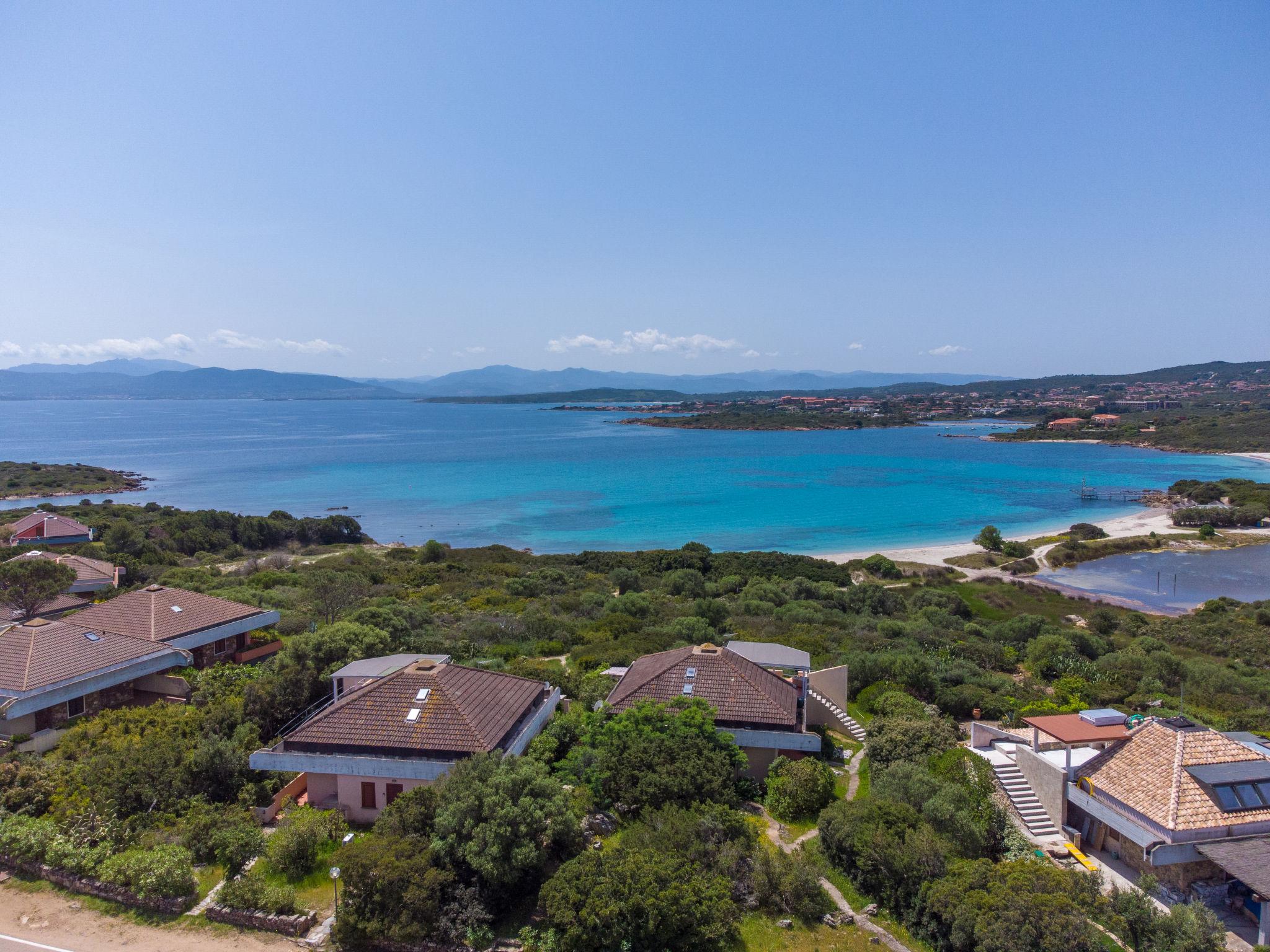 Foto 1 - Appartamento con 2 camere da letto a Golfo Aranci con giardino e vista mare