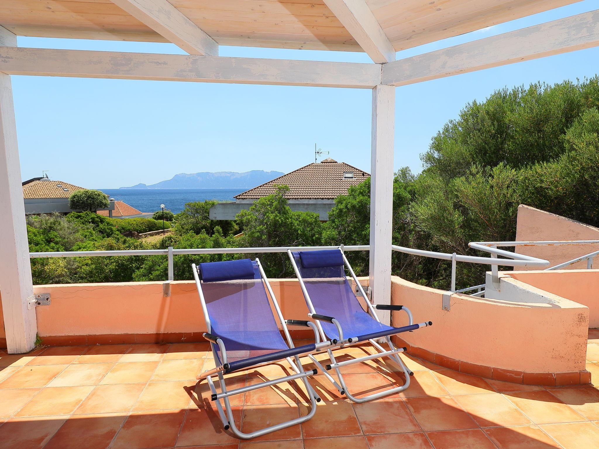 Photo 13 - 2 bedroom Apartment in Golfo Aranci with garden and terrace