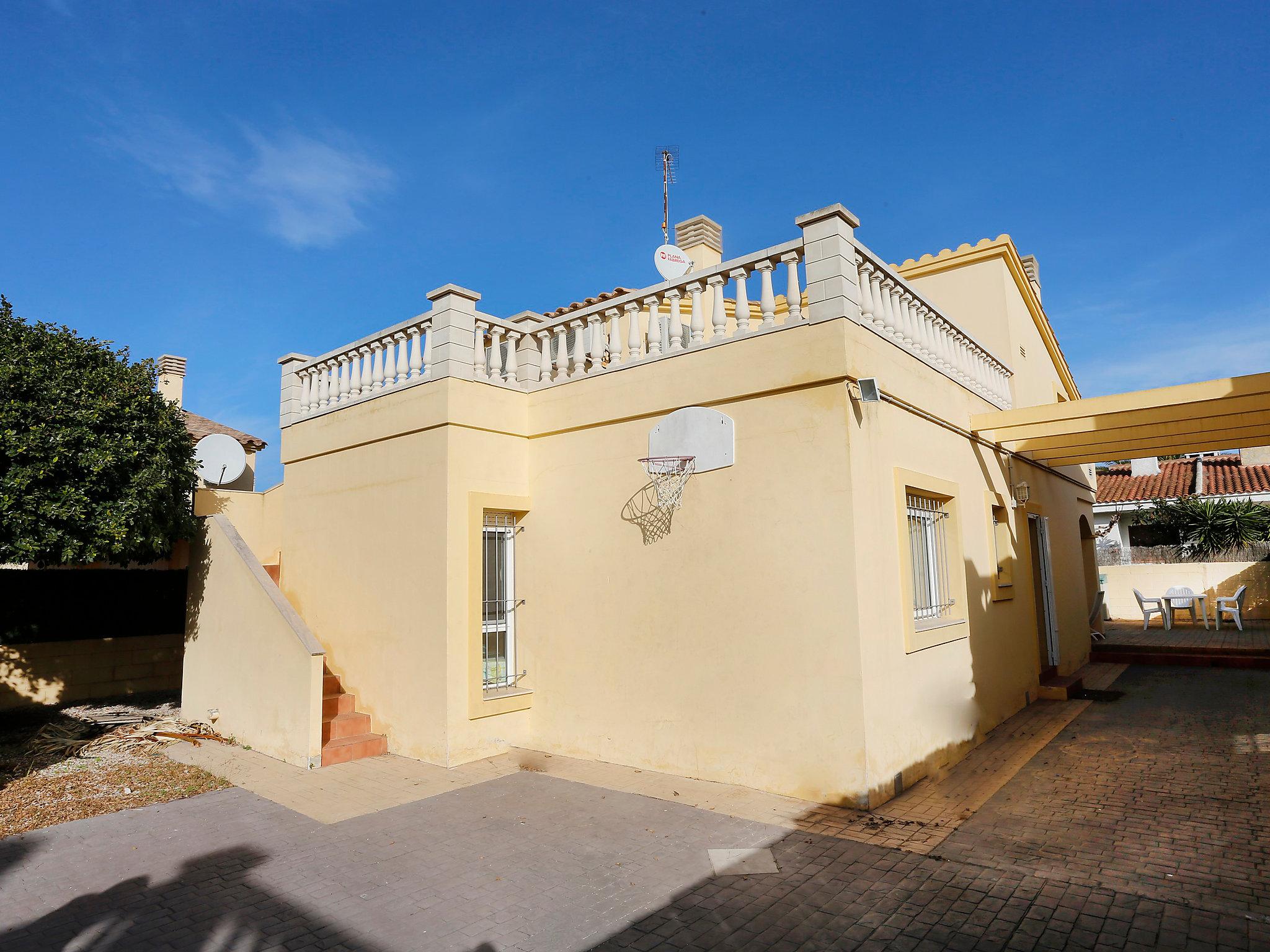 Foto 35 - Casa de 4 quartos em Deltebre com piscina privada e vistas do mar