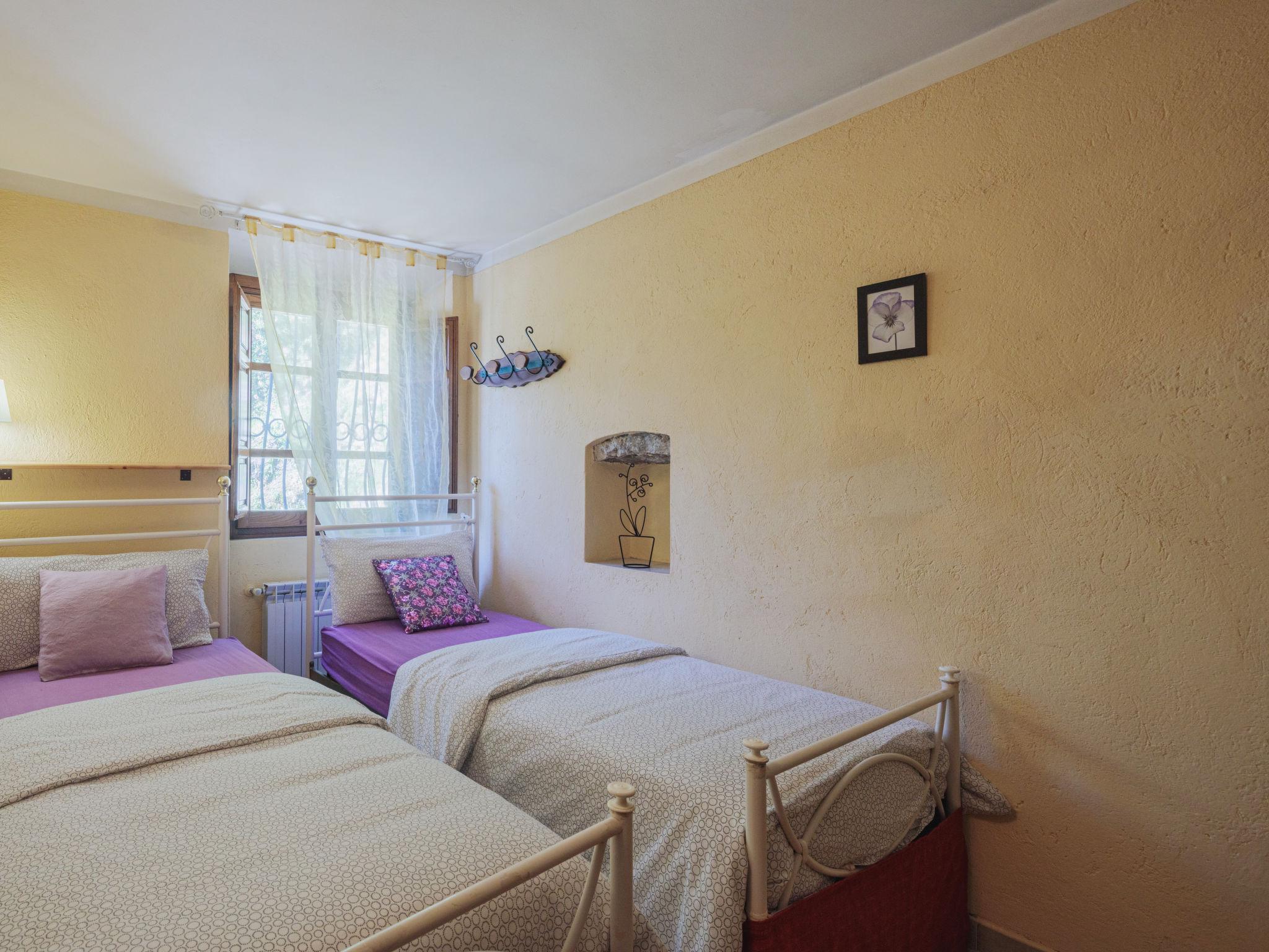 Foto 15 - Casa con 2 camere da letto a Camaiore con giardino e vista mare