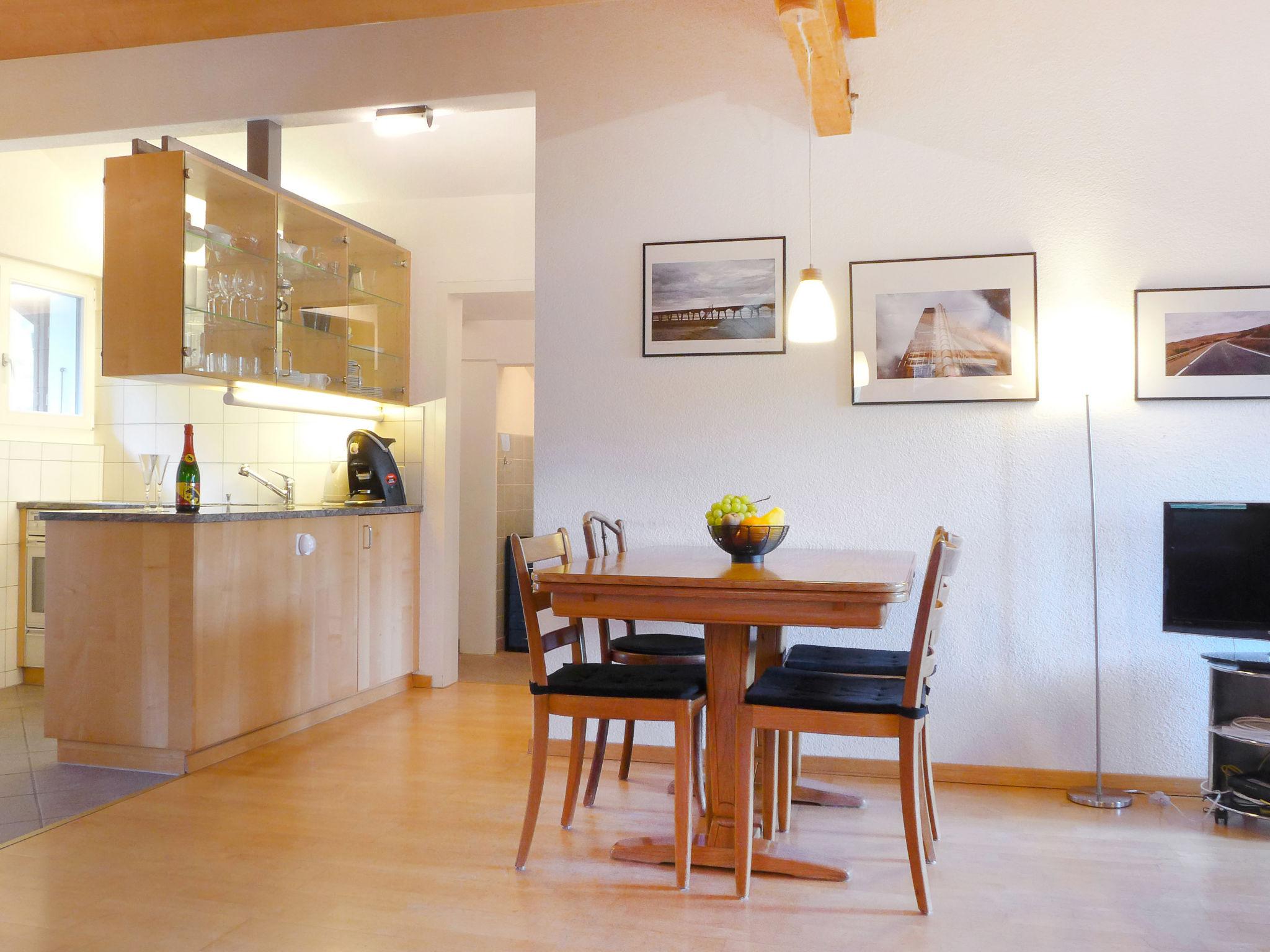 Photo 7 - 1 bedroom Apartment in Lauterbrunnen with mountain view