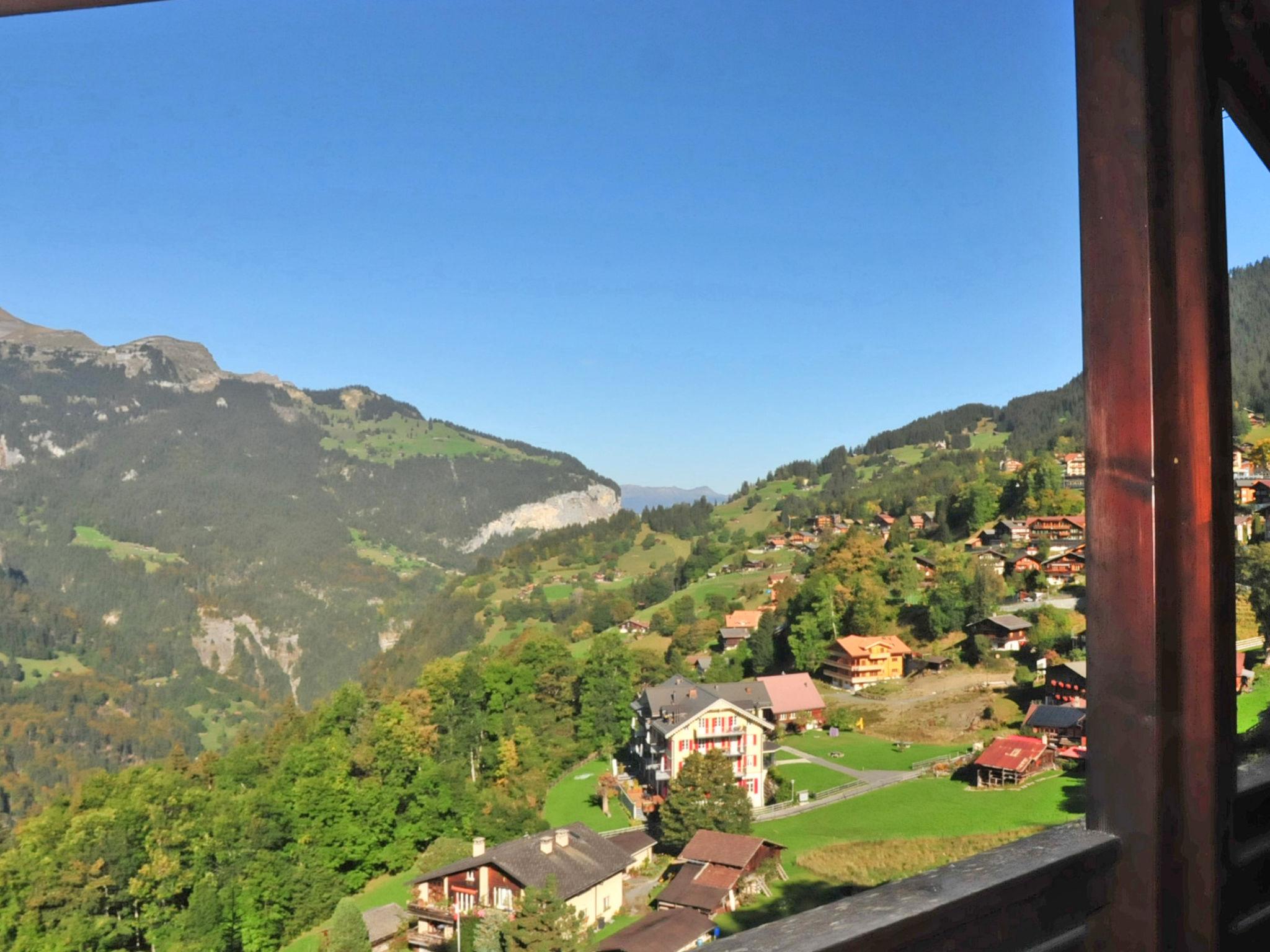 Foto 12 - Apartment mit 1 Schlafzimmer in Lauterbrunnen mit blick auf die berge