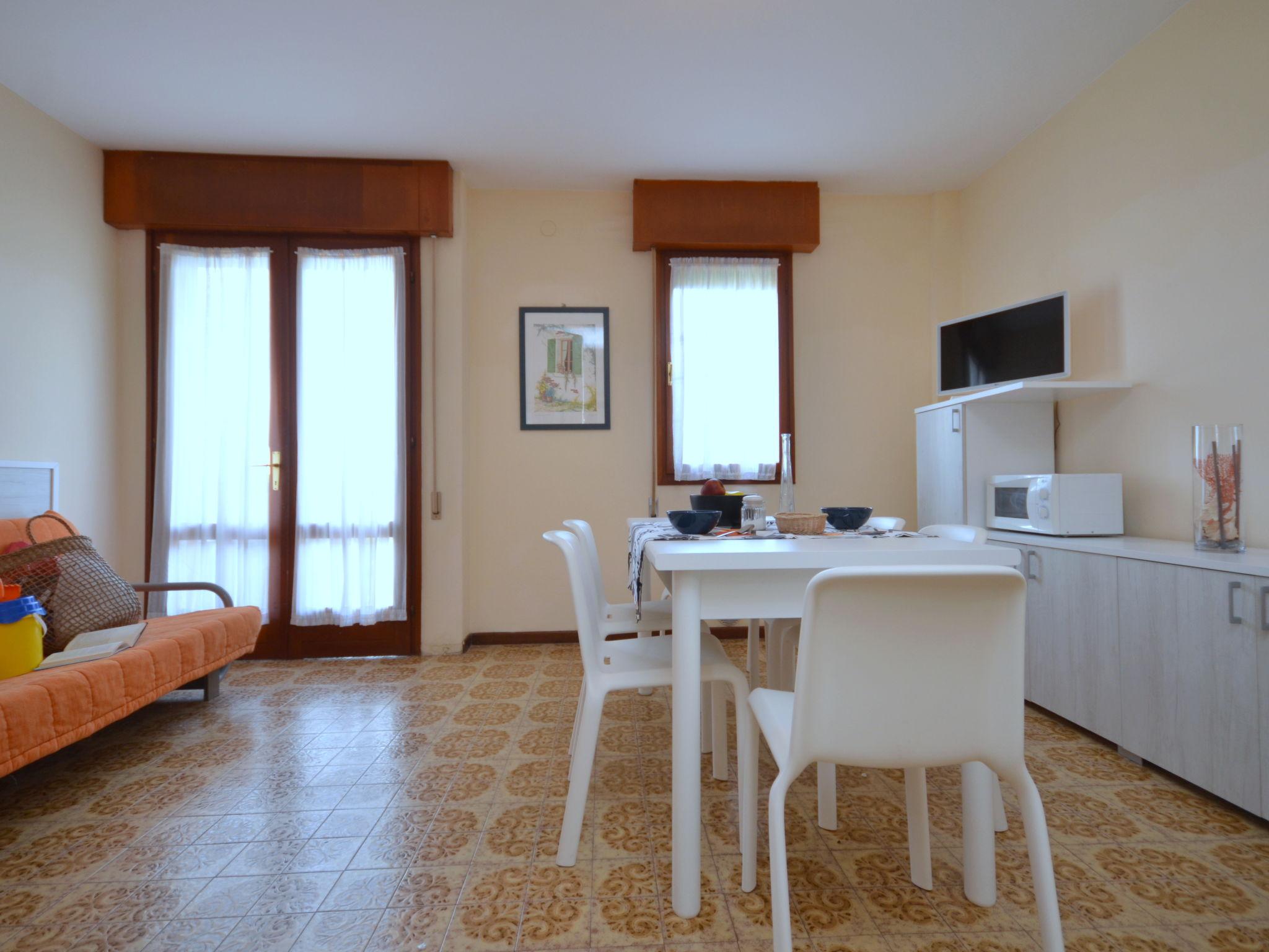 Foto 5 - Apartamento de 2 quartos em San Michele al Tagliamento com vistas do mar