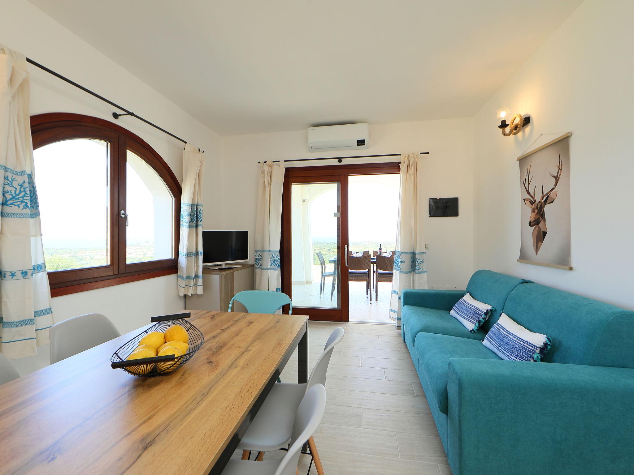 Photo 6 - 2 bedroom Apartment in Budoni with swimming pool and sea view