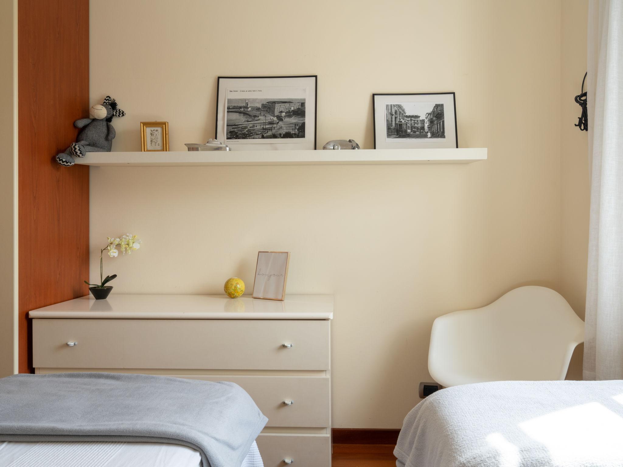 Foto 12 - Casa con 2 camere da letto a Sanremo con giardino e vista mare