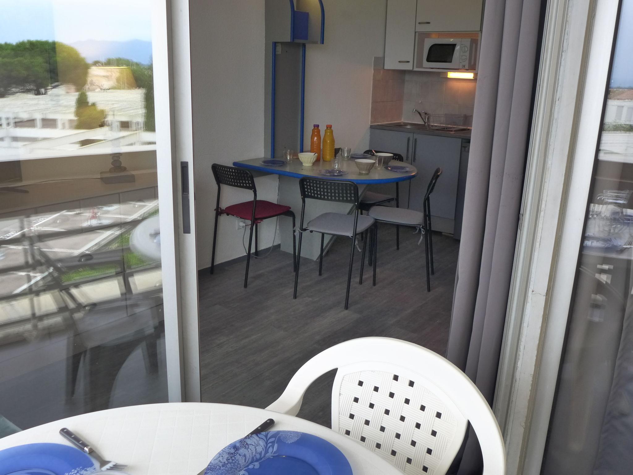 Foto 11 - Apartamento em Canet-en-Roussillon com piscina e vistas do mar
