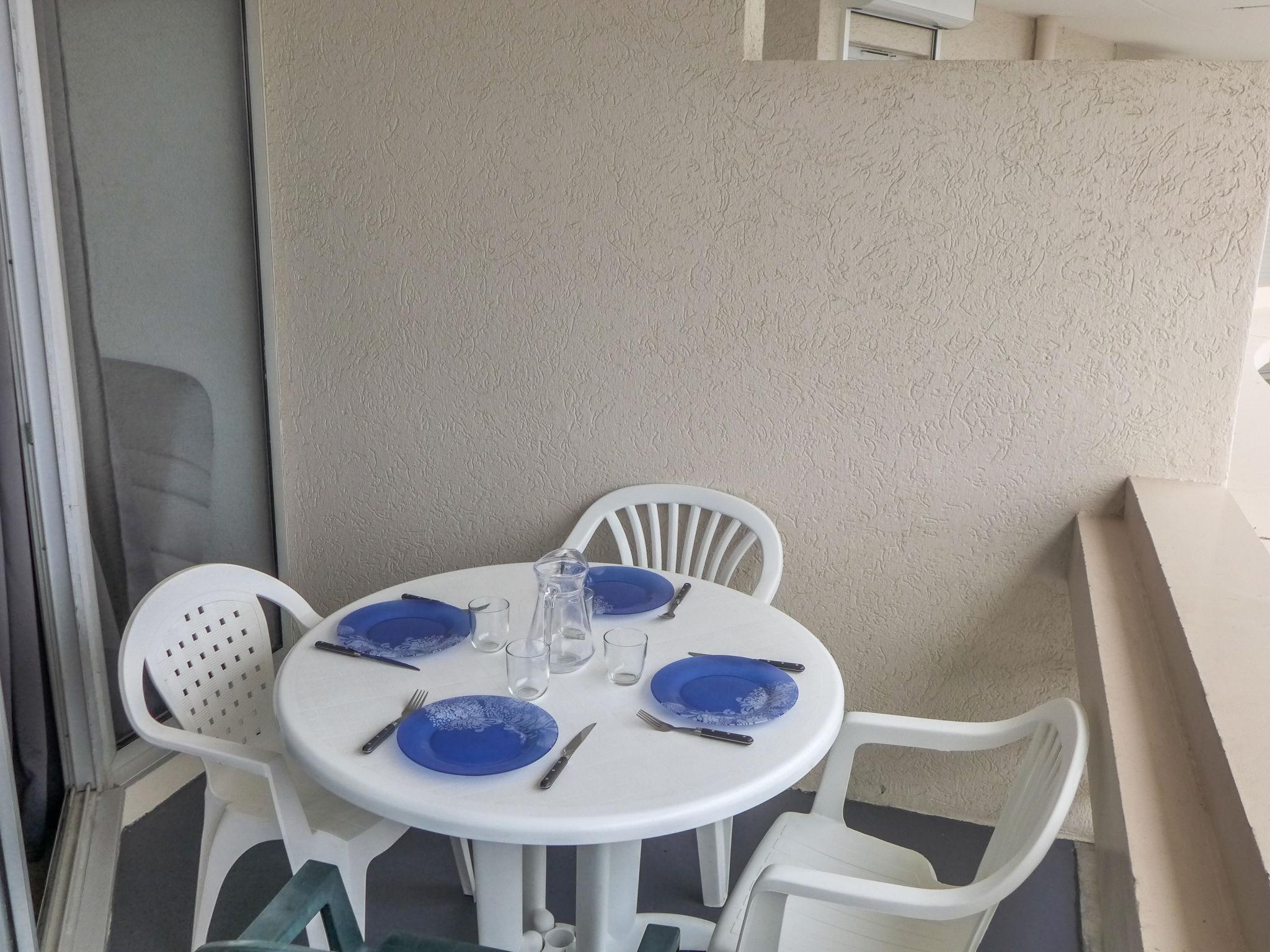 Foto 10 - Apartamento em Canet-en-Roussillon com piscina e terraço