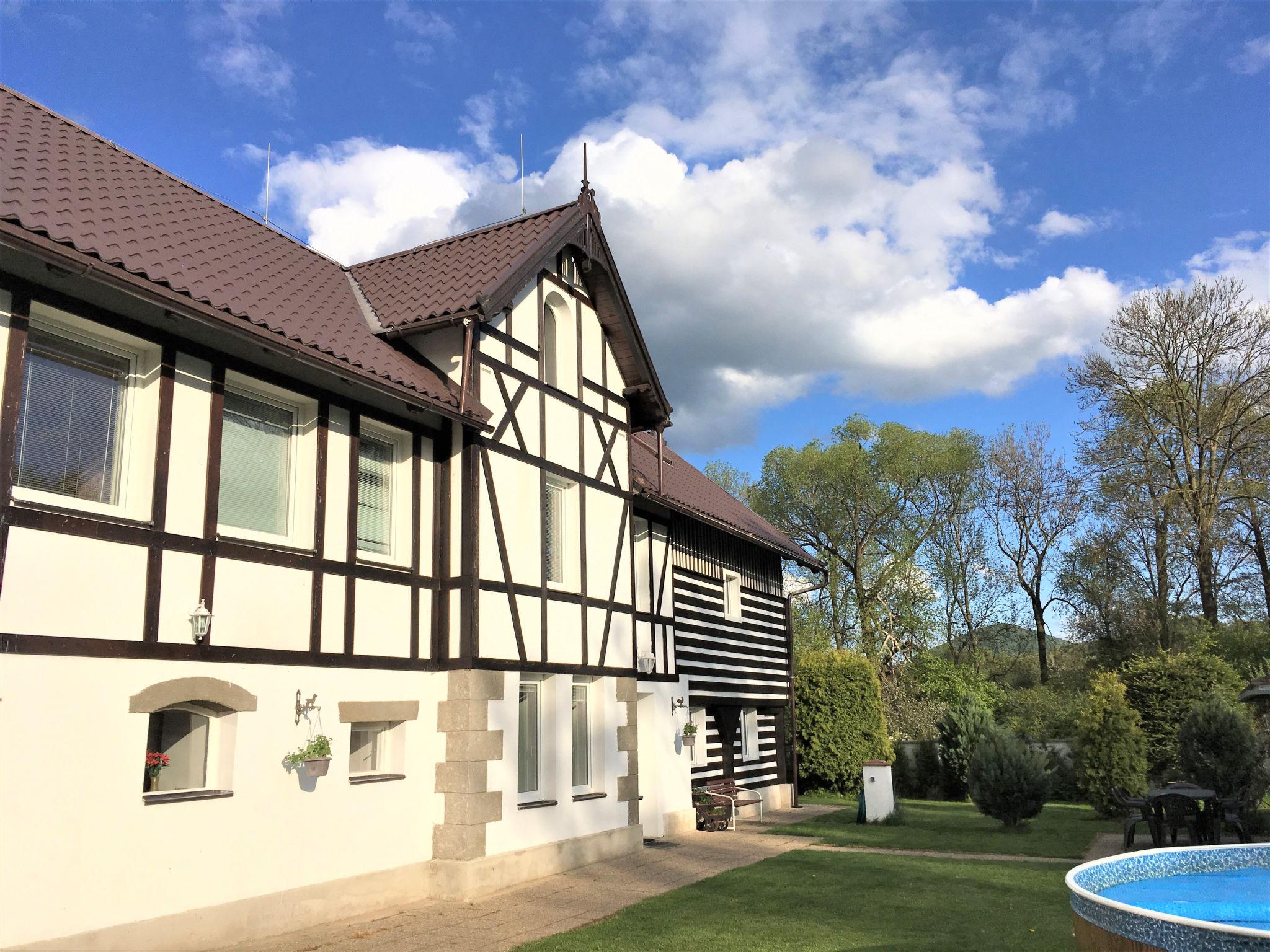 Foto 23 - Casa de 3 quartos em Kravaře com piscina privada e jardim