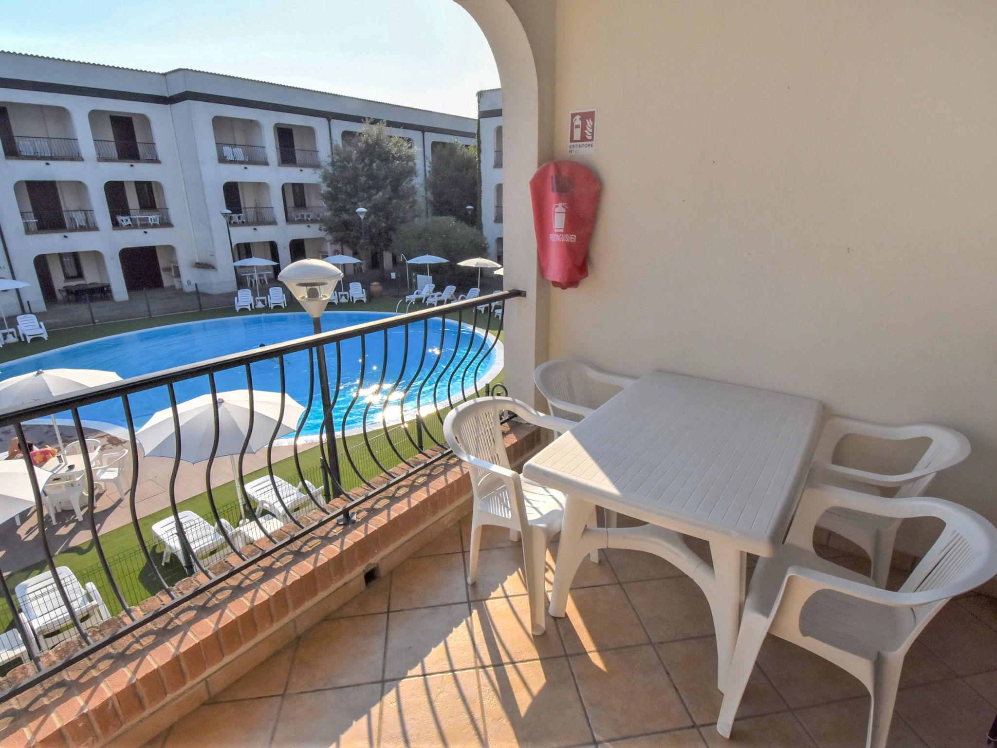 Foto 5 - Apartamento de 1 quarto em Comacchio com piscina e vistas do mar