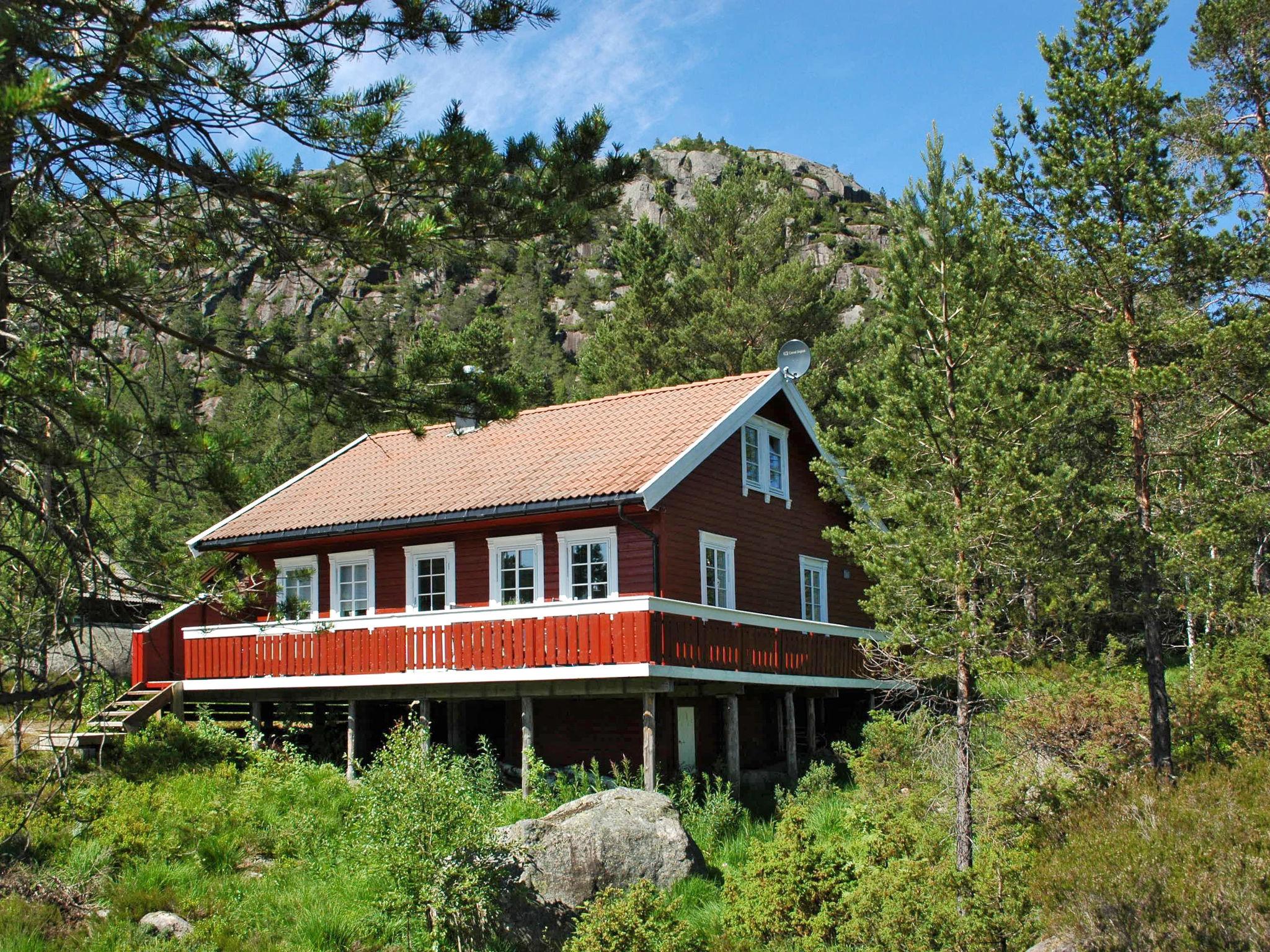 Foto 1 - Casa de 3 quartos em Fossdal com terraço e sauna