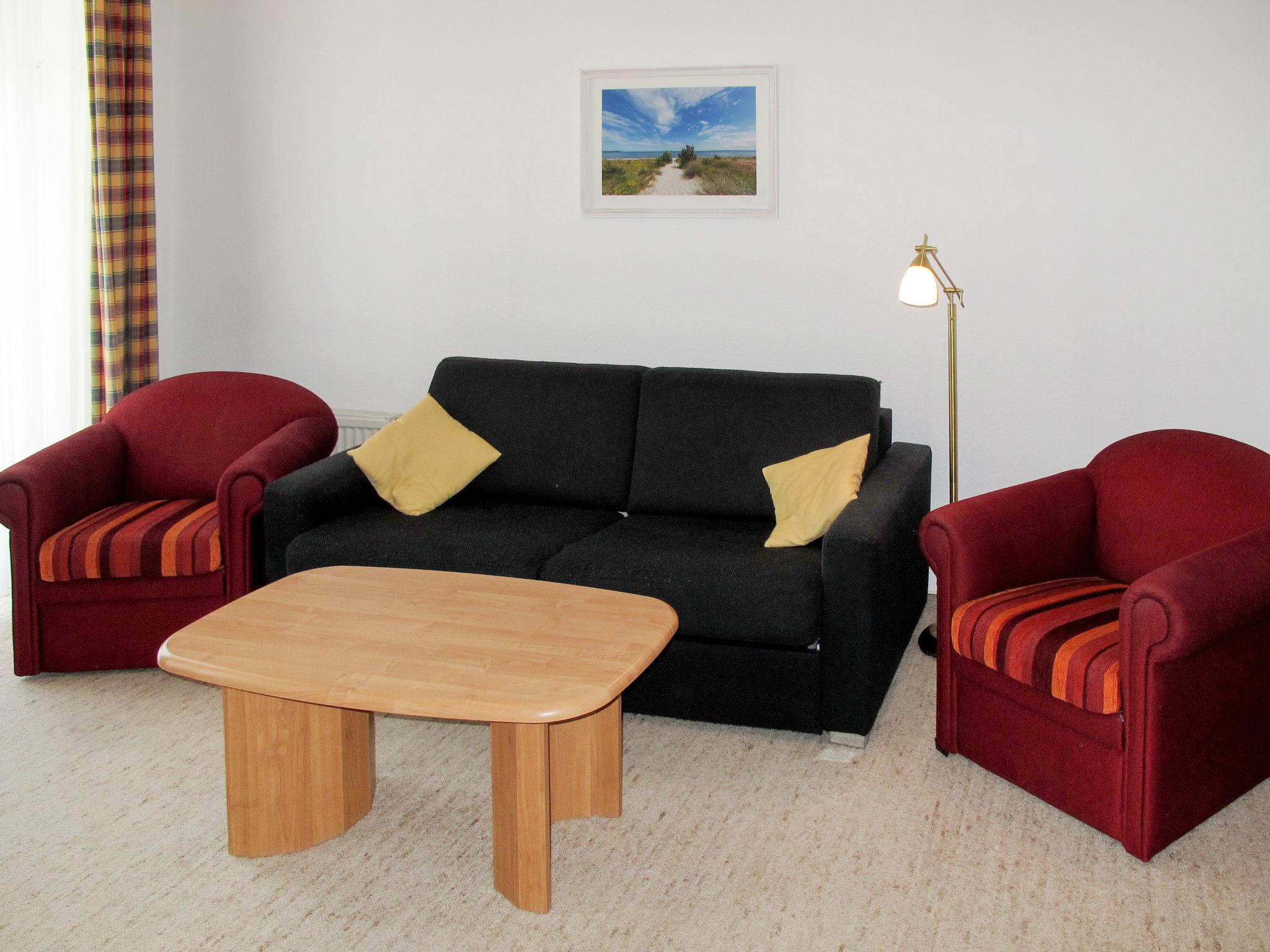 Foto 3 - Appartamento con 2 camere da letto a Sellin con giardino e vista mare