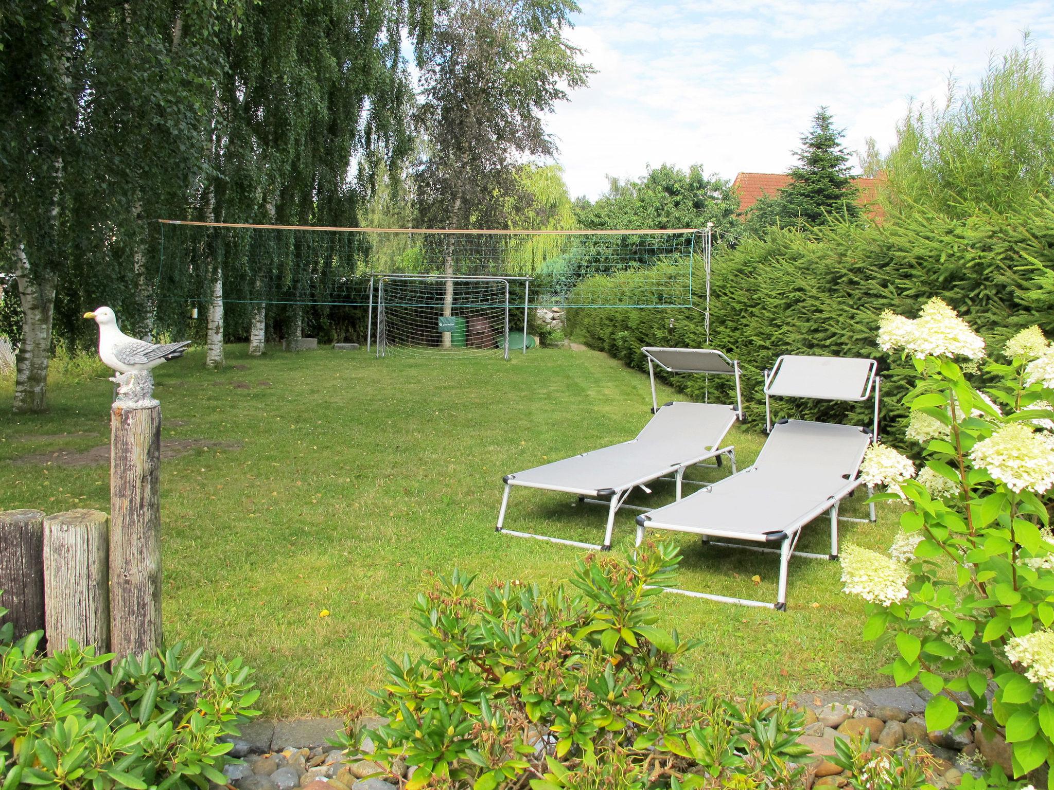 Foto 5 - Casa de 2 habitaciones en Mesekenhagen con jardín y vistas al mar