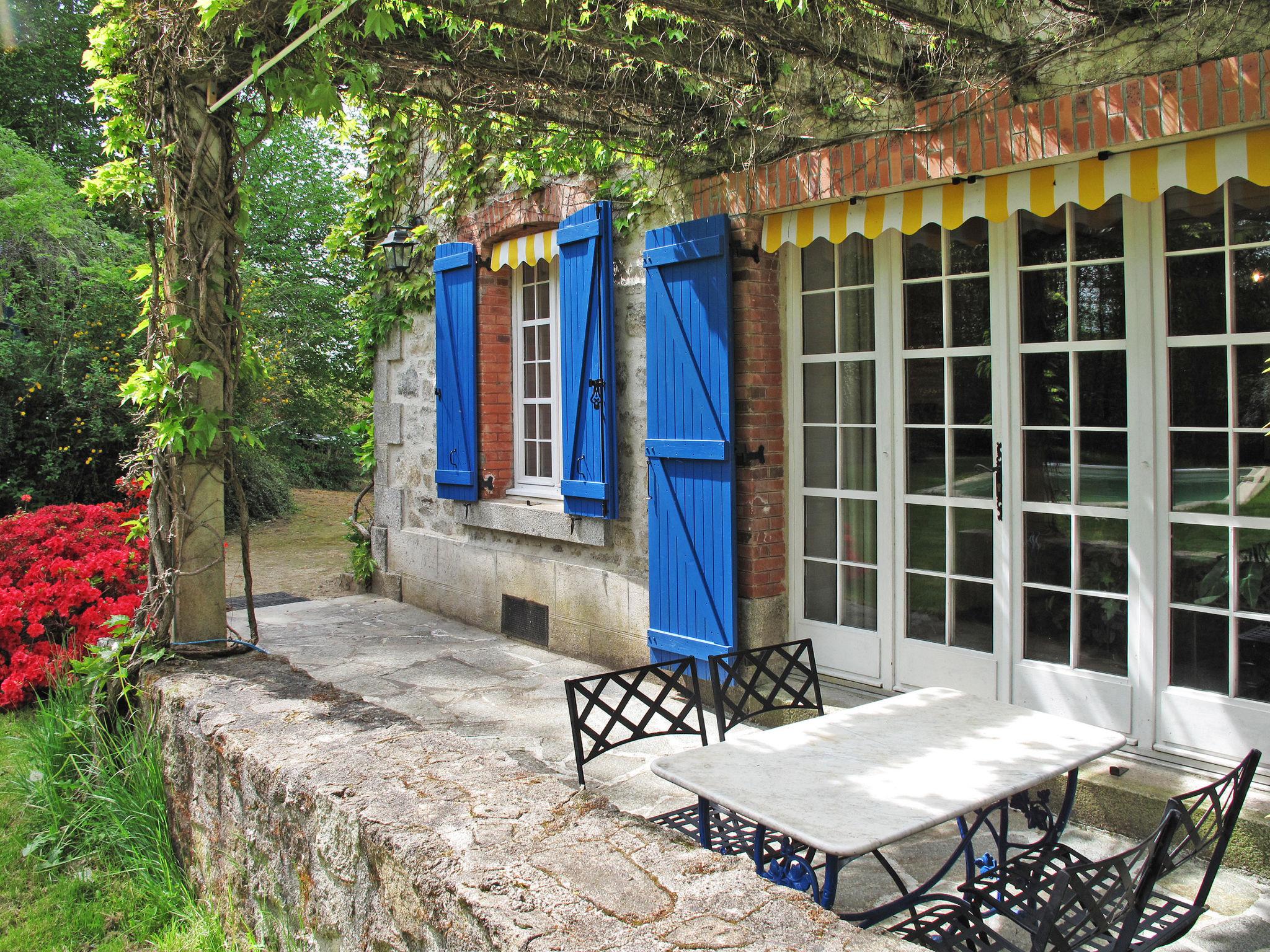 Foto 2 - Casa con 3 camere da letto a Lépinas con piscina privata e giardino