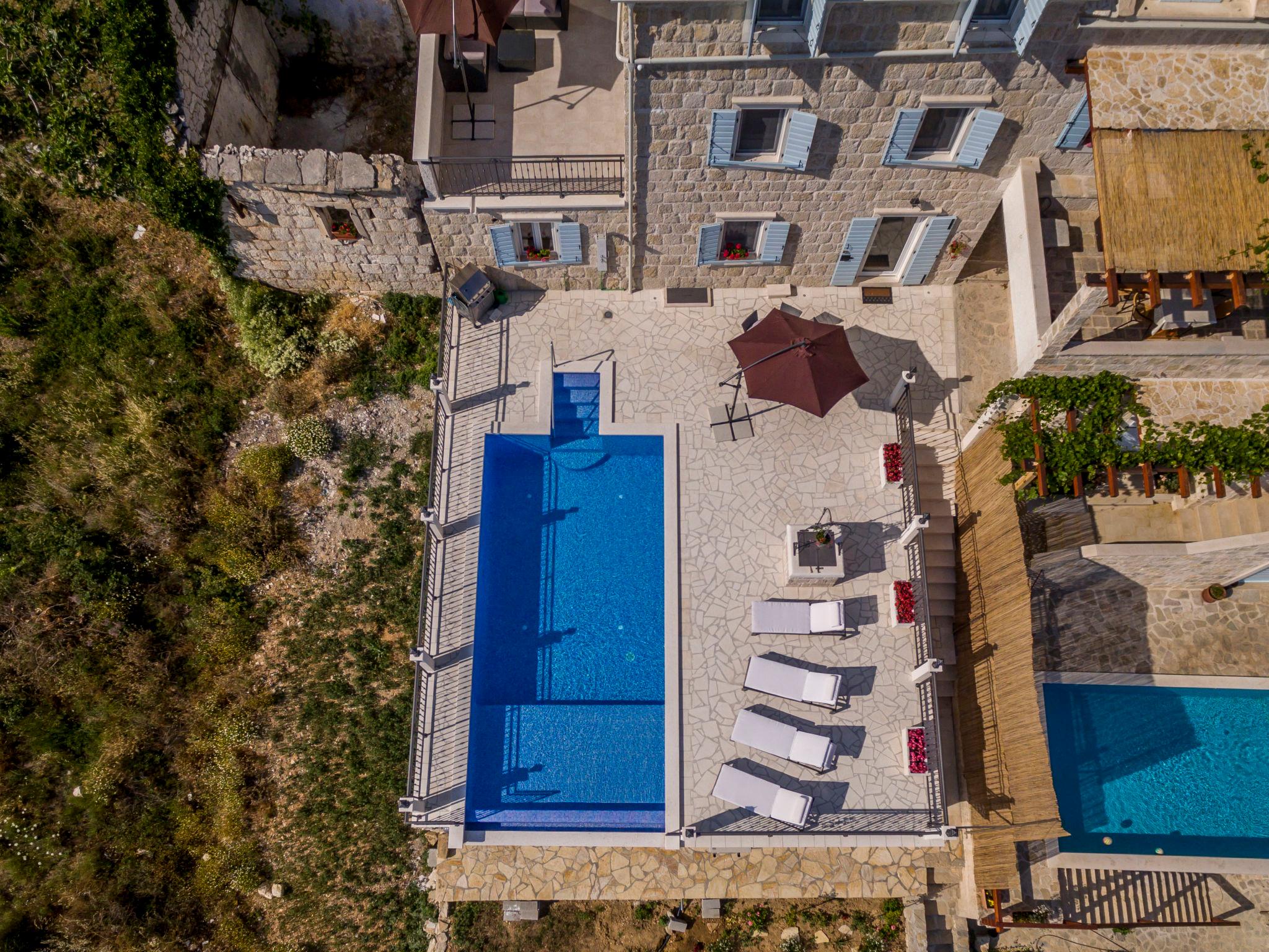 Photo 32 - Maison de 2 chambres à Dugi Rat avec piscine privée et vues à la mer