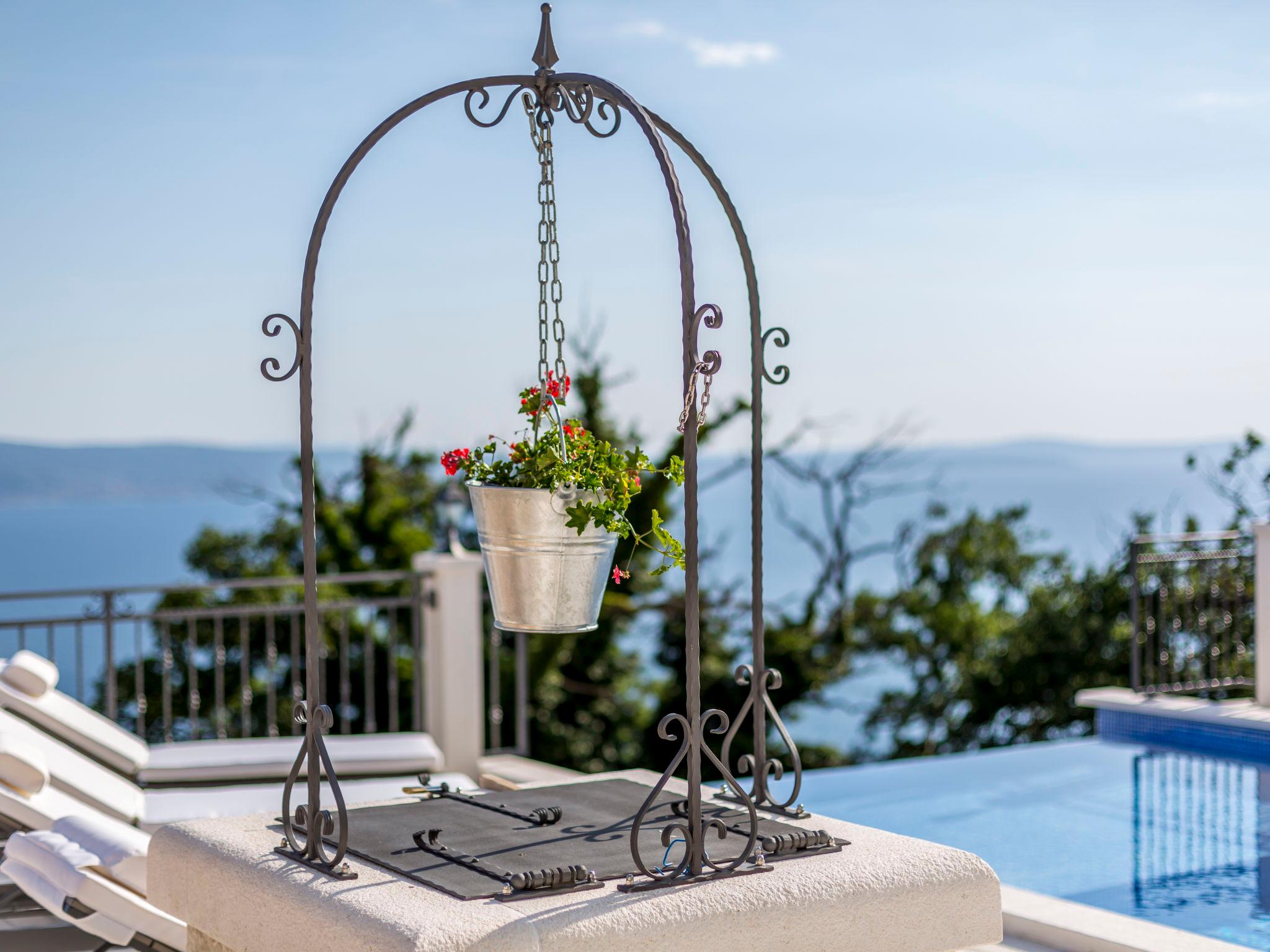 Photo 43 - Maison de 2 chambres à Dugi Rat avec piscine privée et vues à la mer