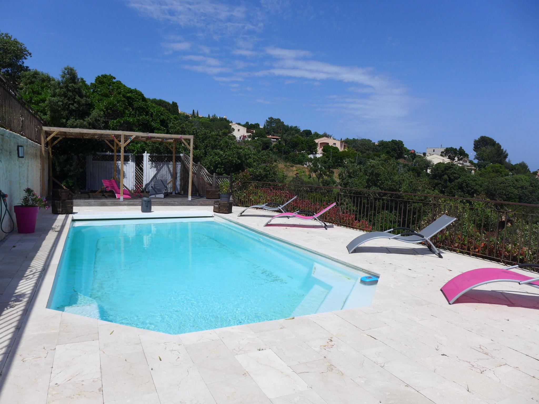 Foto 21 - Haus mit 3 Schlafzimmern in Roquebrune-sur-Argens mit privater pool und blick aufs meer