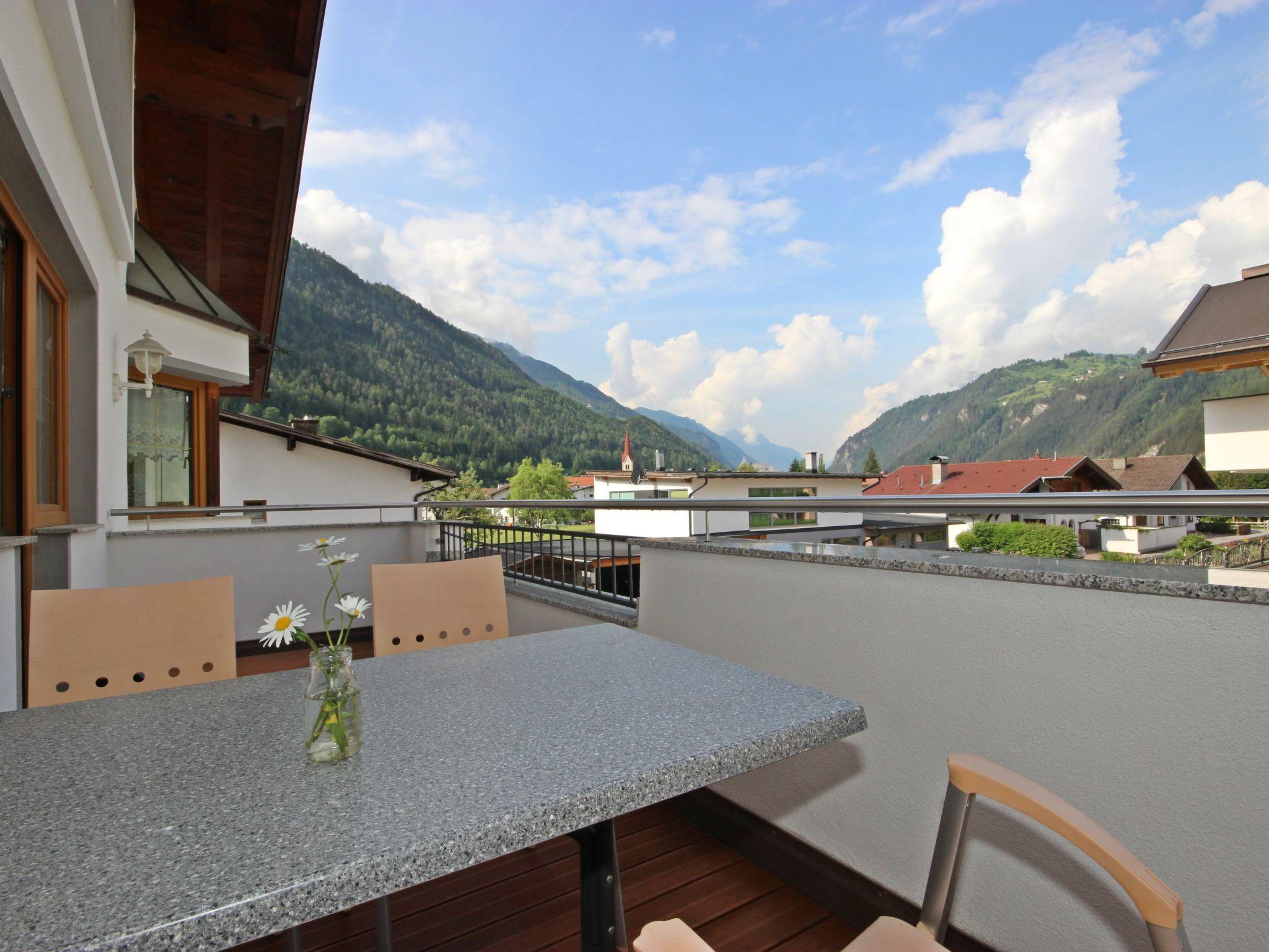 Photo 11 - Appartement de 2 chambres à Ried im Oberinntal avec jardin et vues sur la montagne