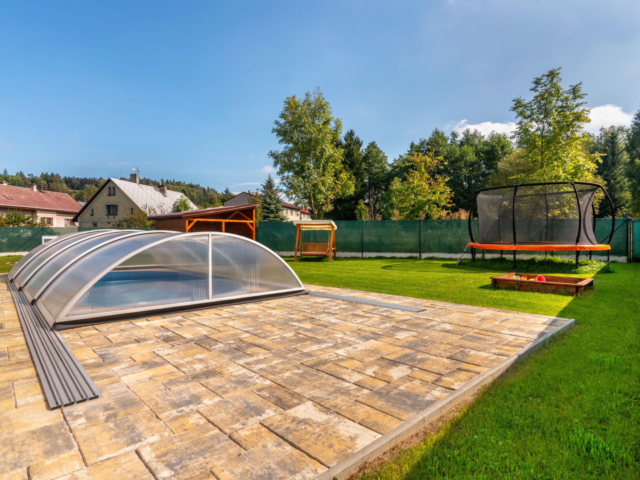 Photo 2 - Maison de 5 chambres à Olešnice v Orlických horách avec piscine privée et jardin