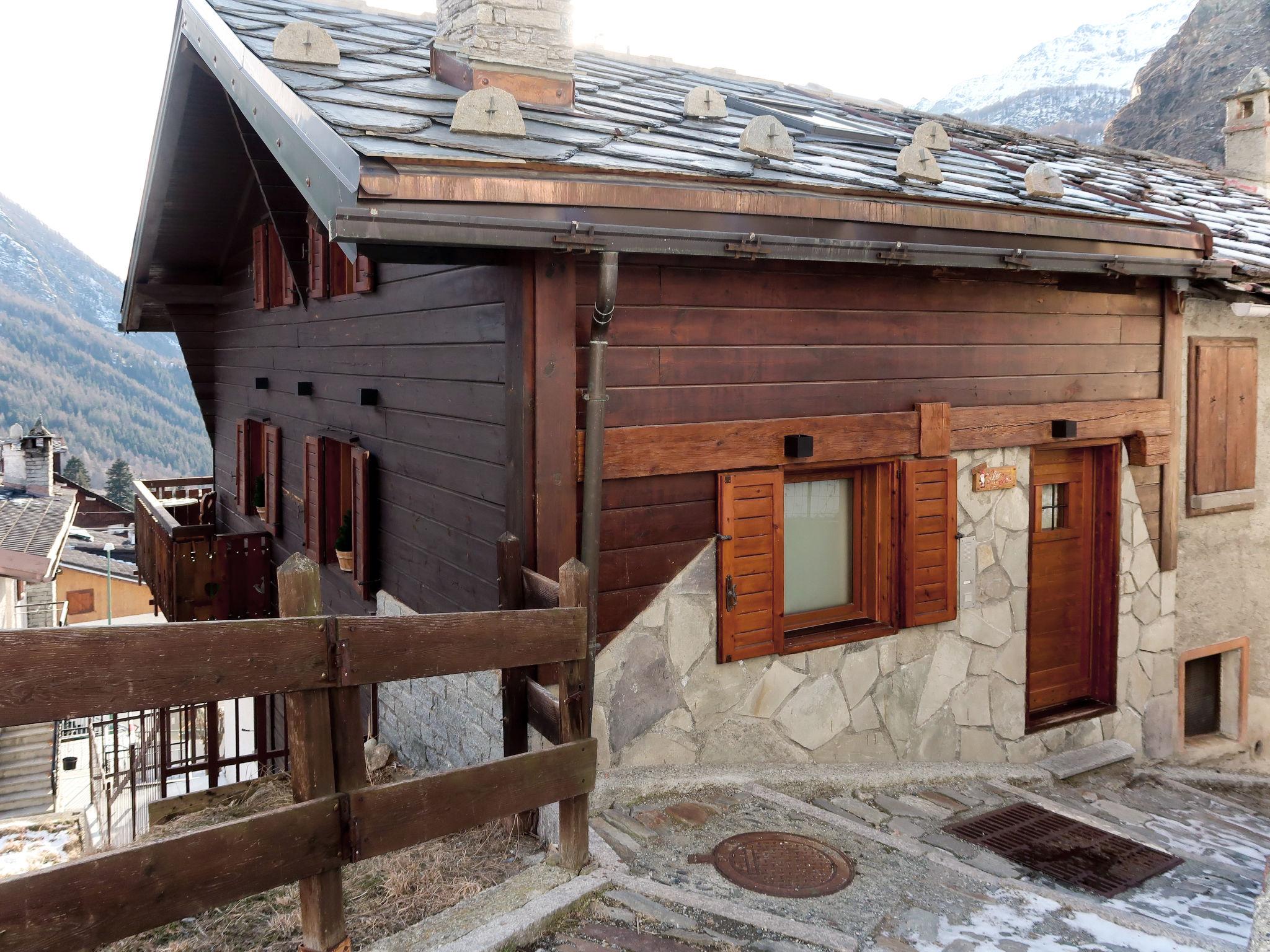 Photo 5 - Appartement de 2 chambres à Valtournenche avec vues sur la montagne