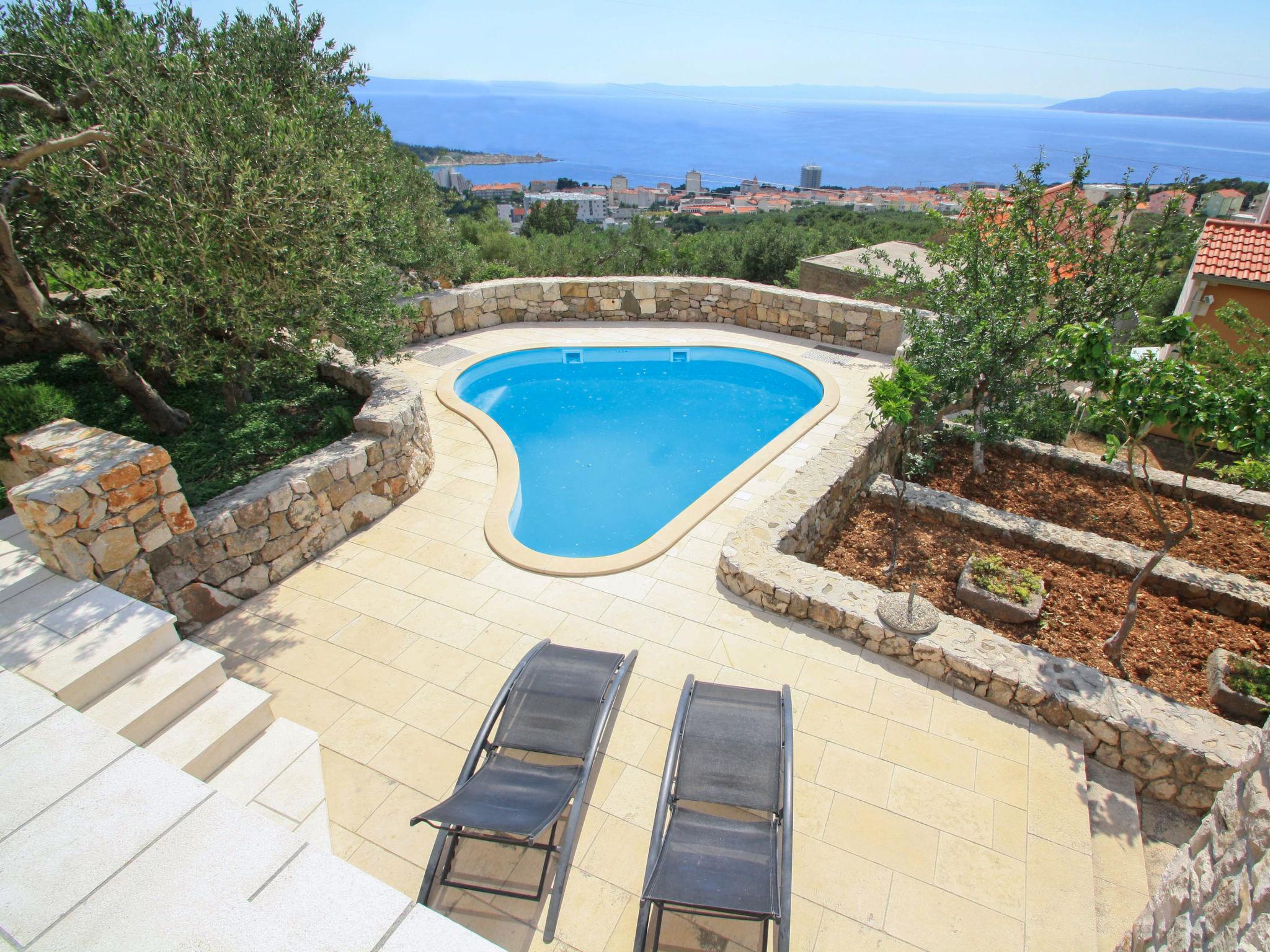 Photo 2 - 1 bedroom House in Makarska with private pool and sea view