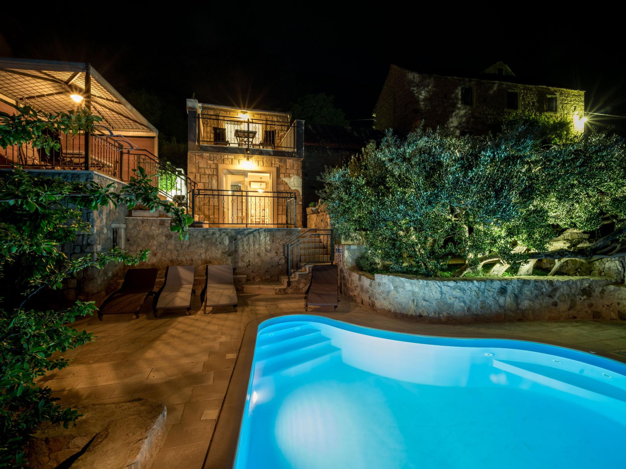 Photo 16 - Maison de 1 chambre à Makarska avec piscine privée et jardin