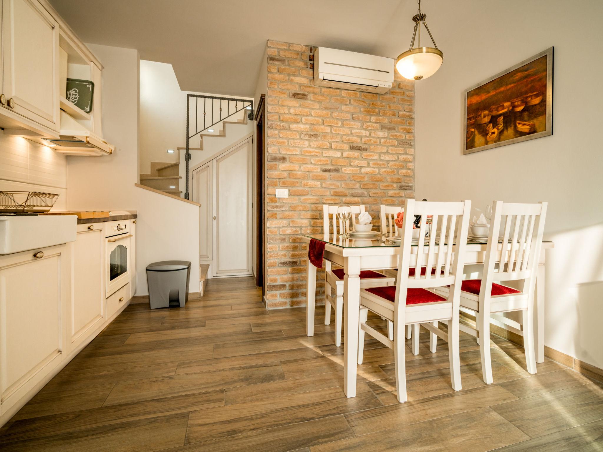 Photo 4 - Maison de 1 chambre à Makarska avec piscine privée et jardin