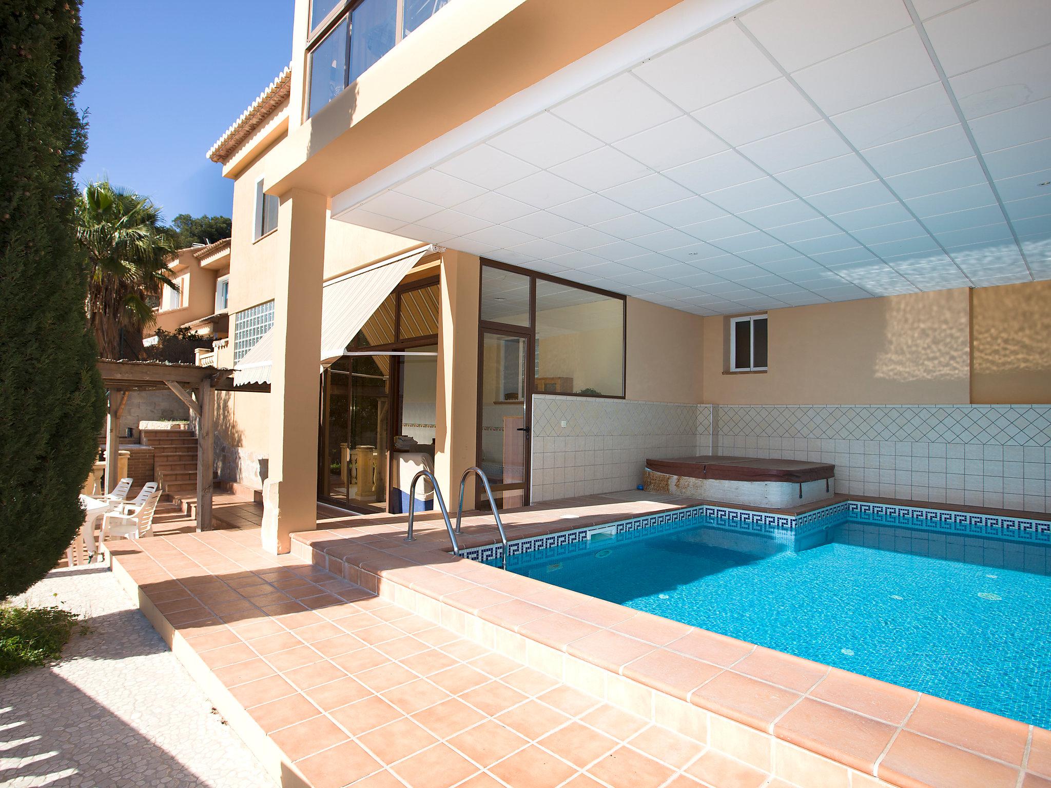 Foto 1 - Apartamento de 3 habitaciones en Calpe con piscina privada y jardín