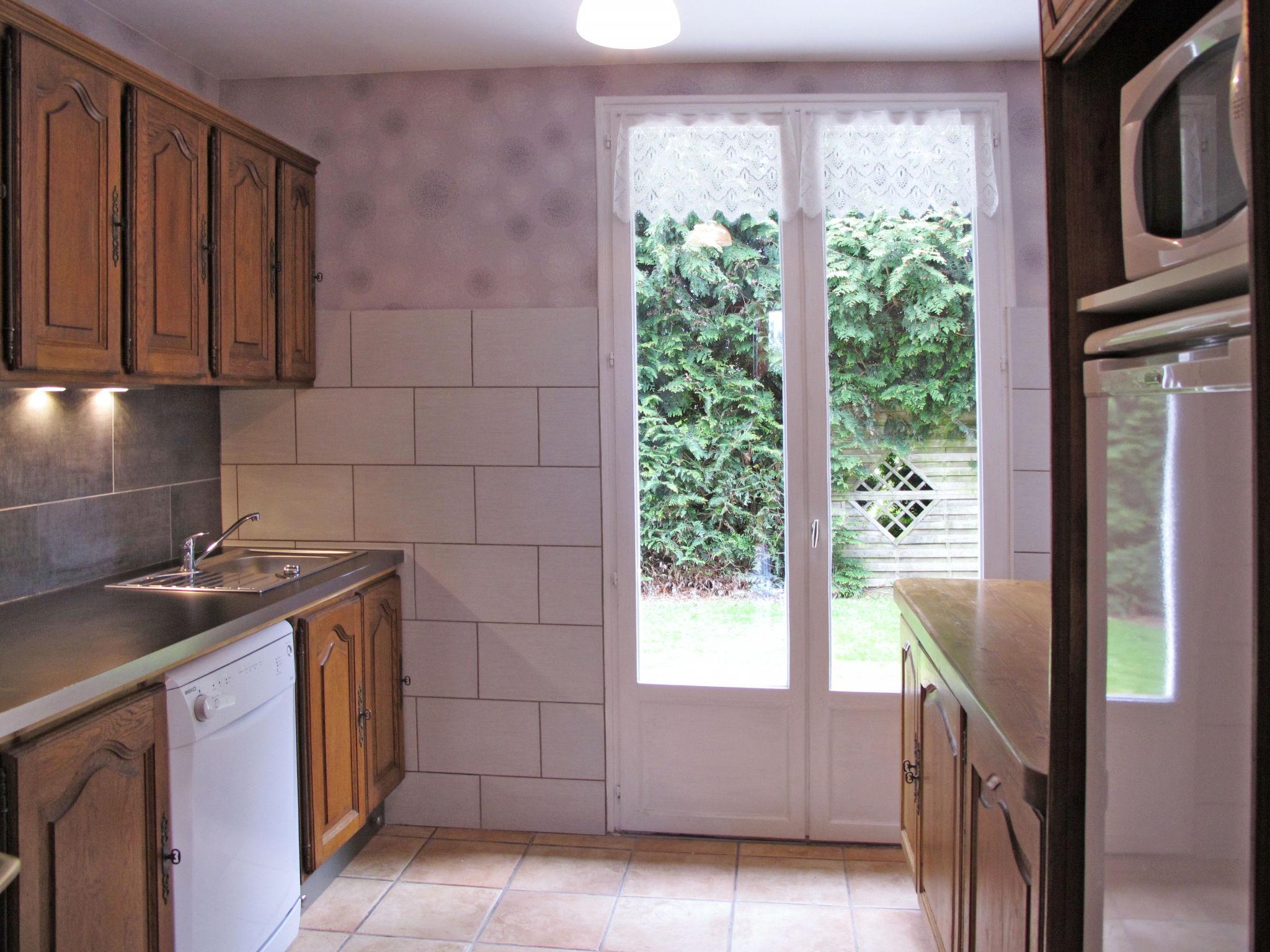 Photo 7 - 4 bedroom House in Le Mesnil with garden and sea view