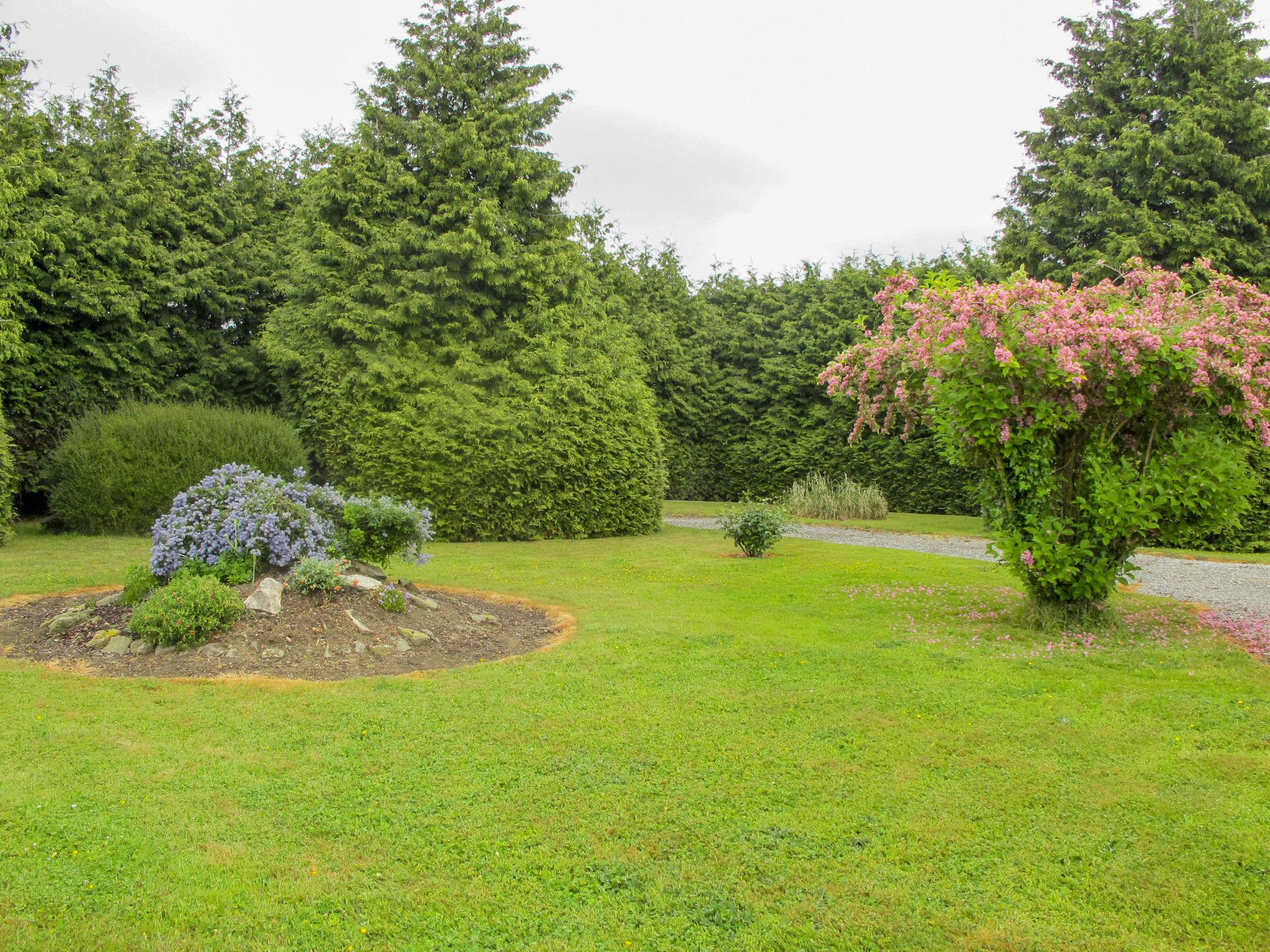 Foto 18 - Haus mit 4 Schlafzimmern in Le Mesnil mit garten und blick aufs meer