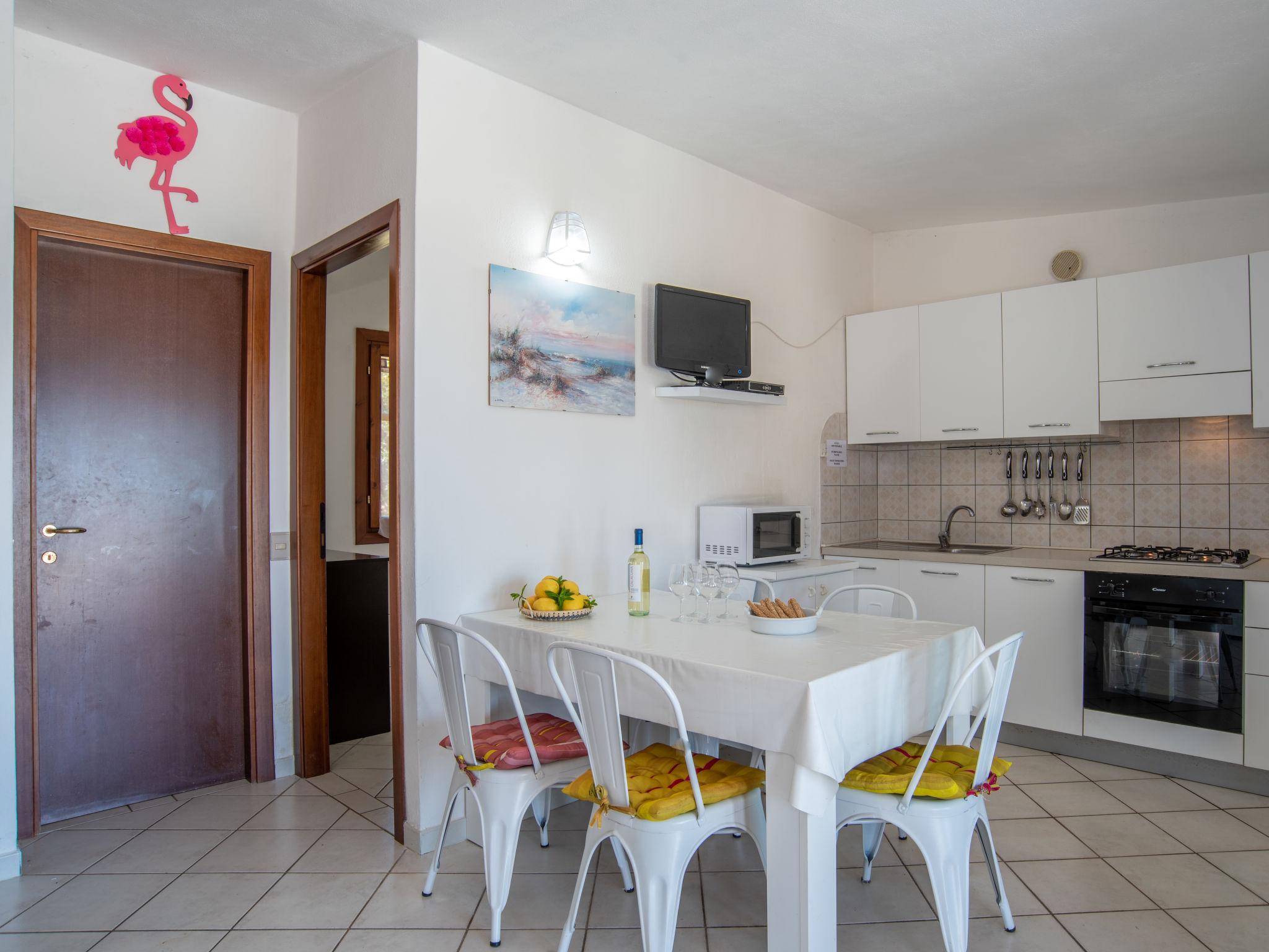 Photo 6 - 3 bedroom House in Olbia with garden