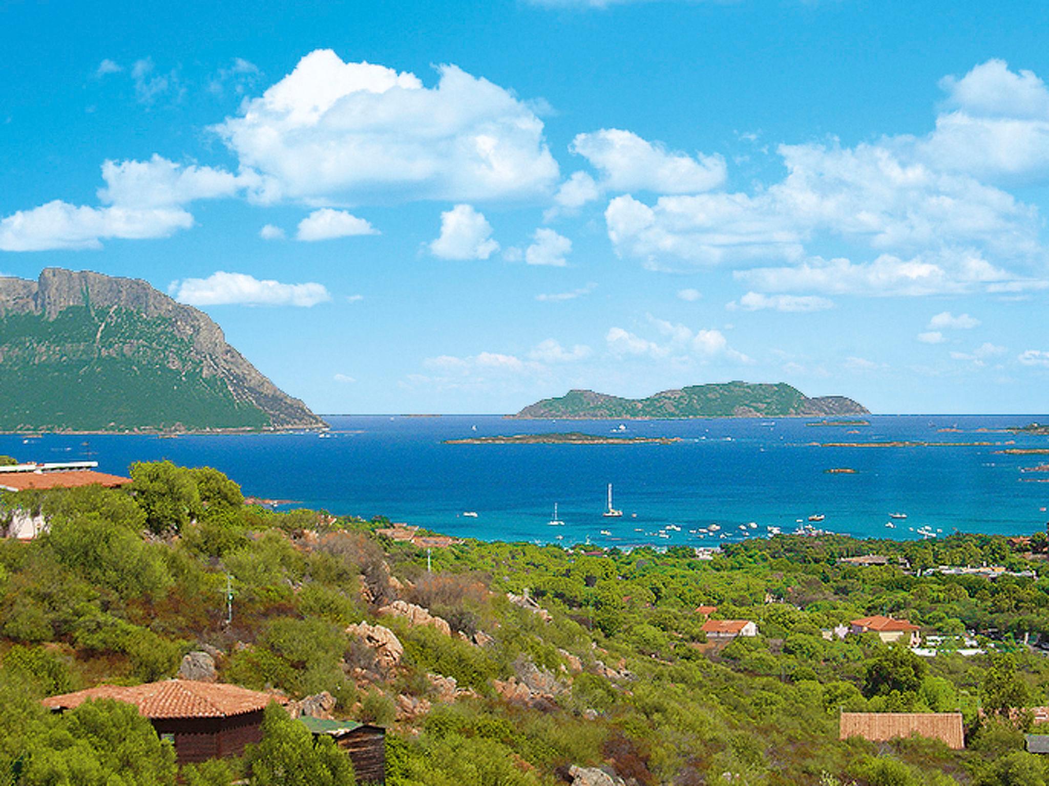 Photo 26 - Maison de 3 chambres à Olbia avec jardin et vues à la mer