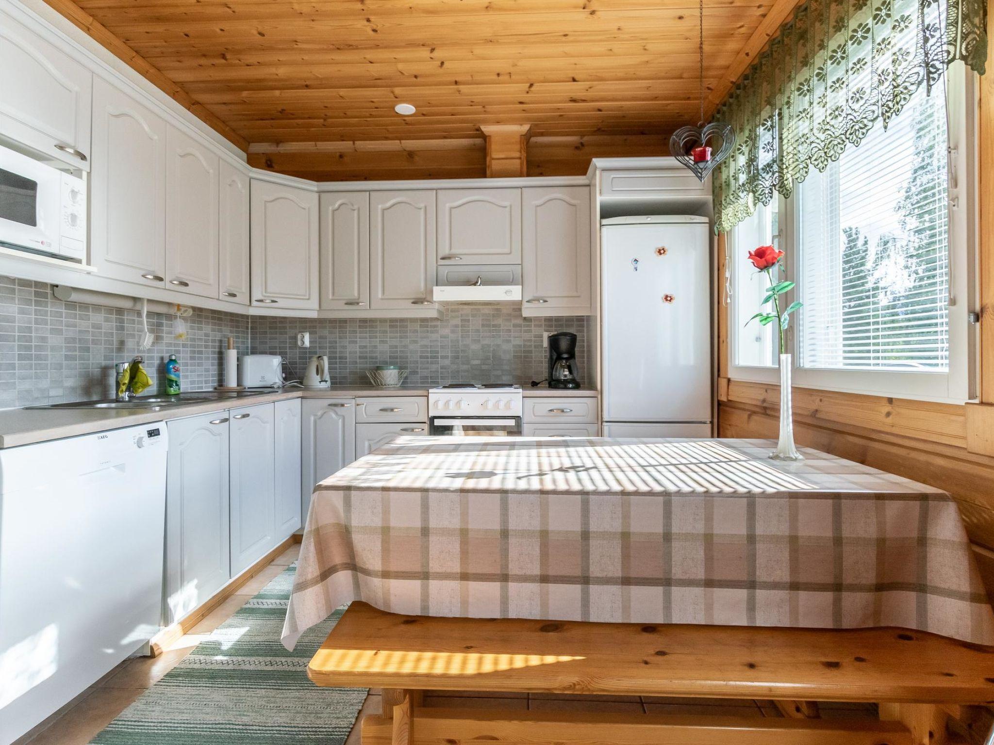Foto 10 - Casa de 2 quartos em Sotkamo com sauna