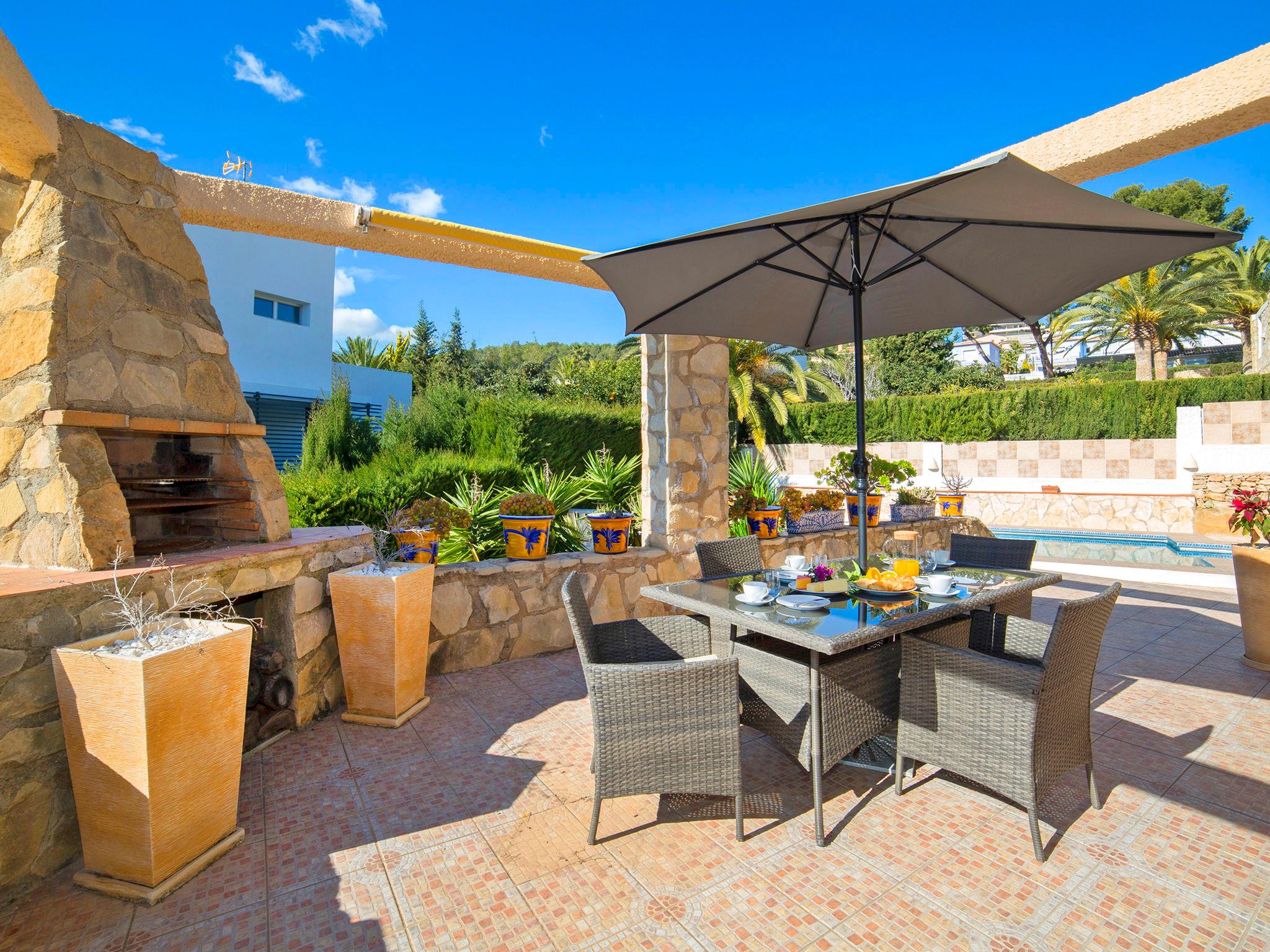 Foto 4 - Haus mit 4 Schlafzimmern in Calp mit privater pool und garten