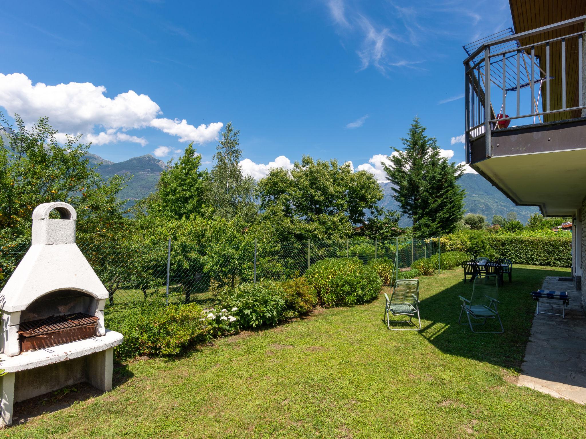 Foto 25 - Appartamento con 1 camera da letto a Colico con giardino e terrazza