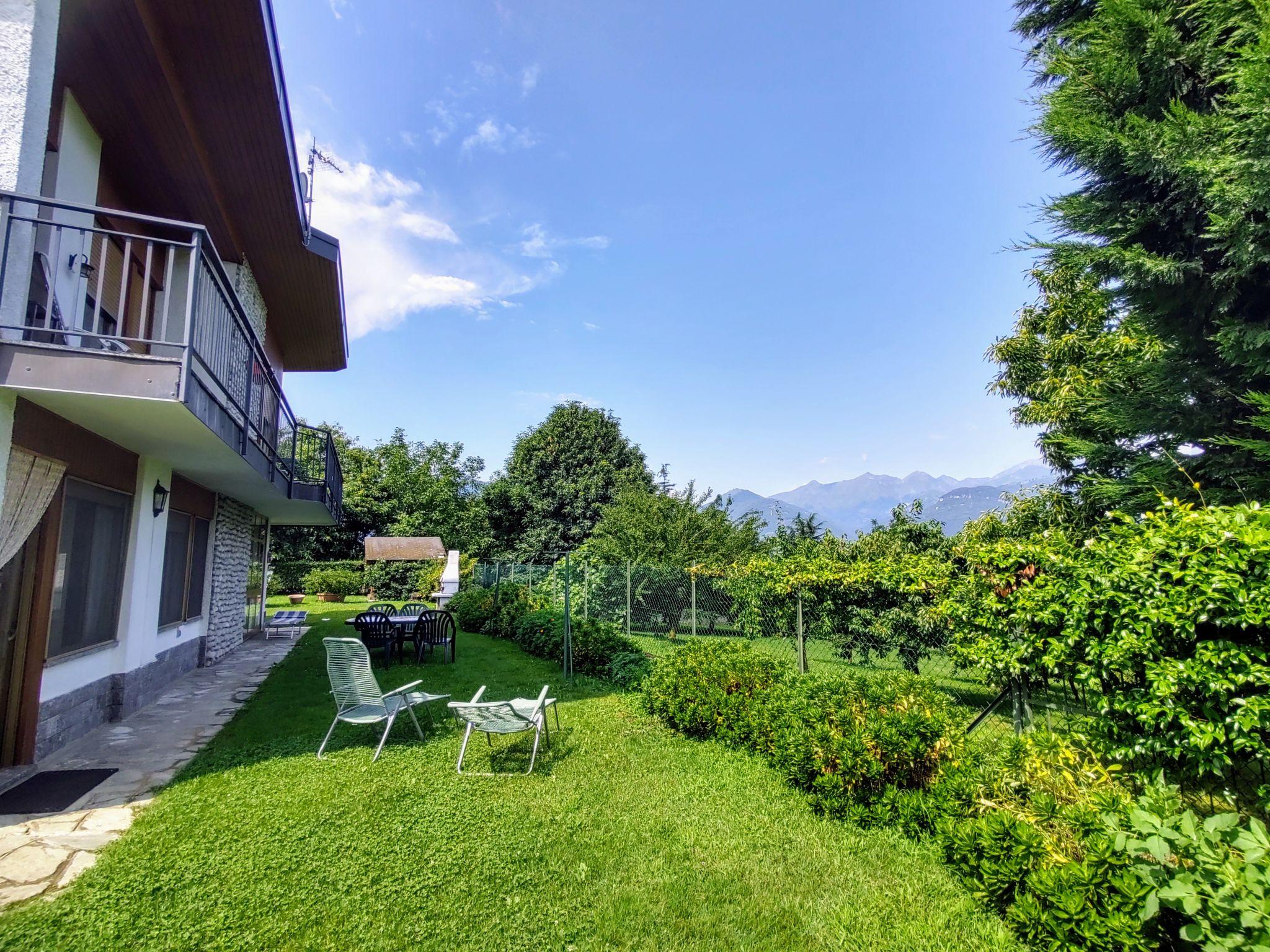 Photo 26 - Appartement de 1 chambre à Colico avec jardin et vues sur la montagne