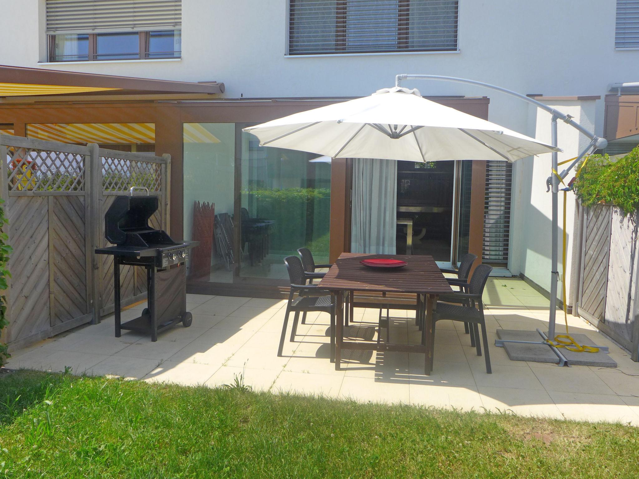 Photo 22 - 4 bedroom House in Lussy-sur-Morges with garden