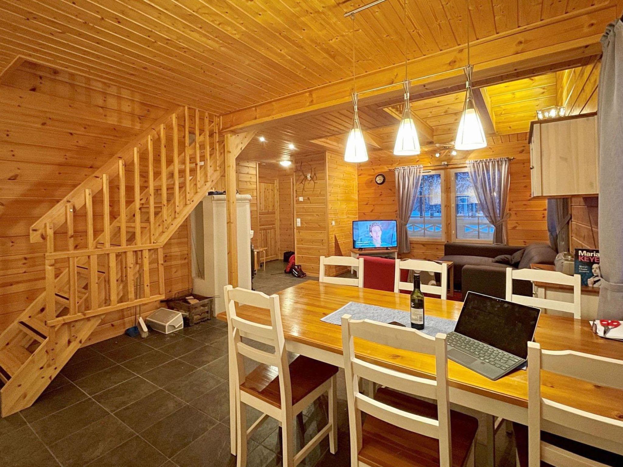 Foto 7 - Haus mit 1 Schlafzimmer in Kolari mit sauna und blick auf die berge