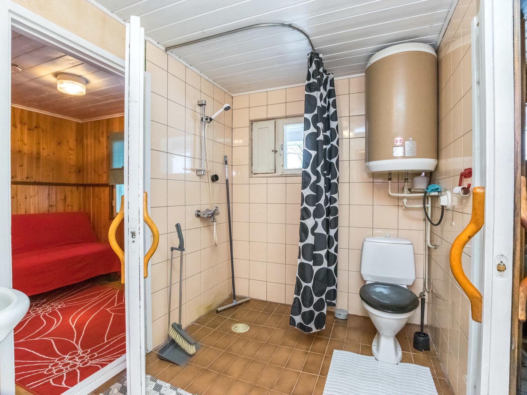 Foto 16 - Haus mit 2 Schlafzimmern in Kaavi mit sauna