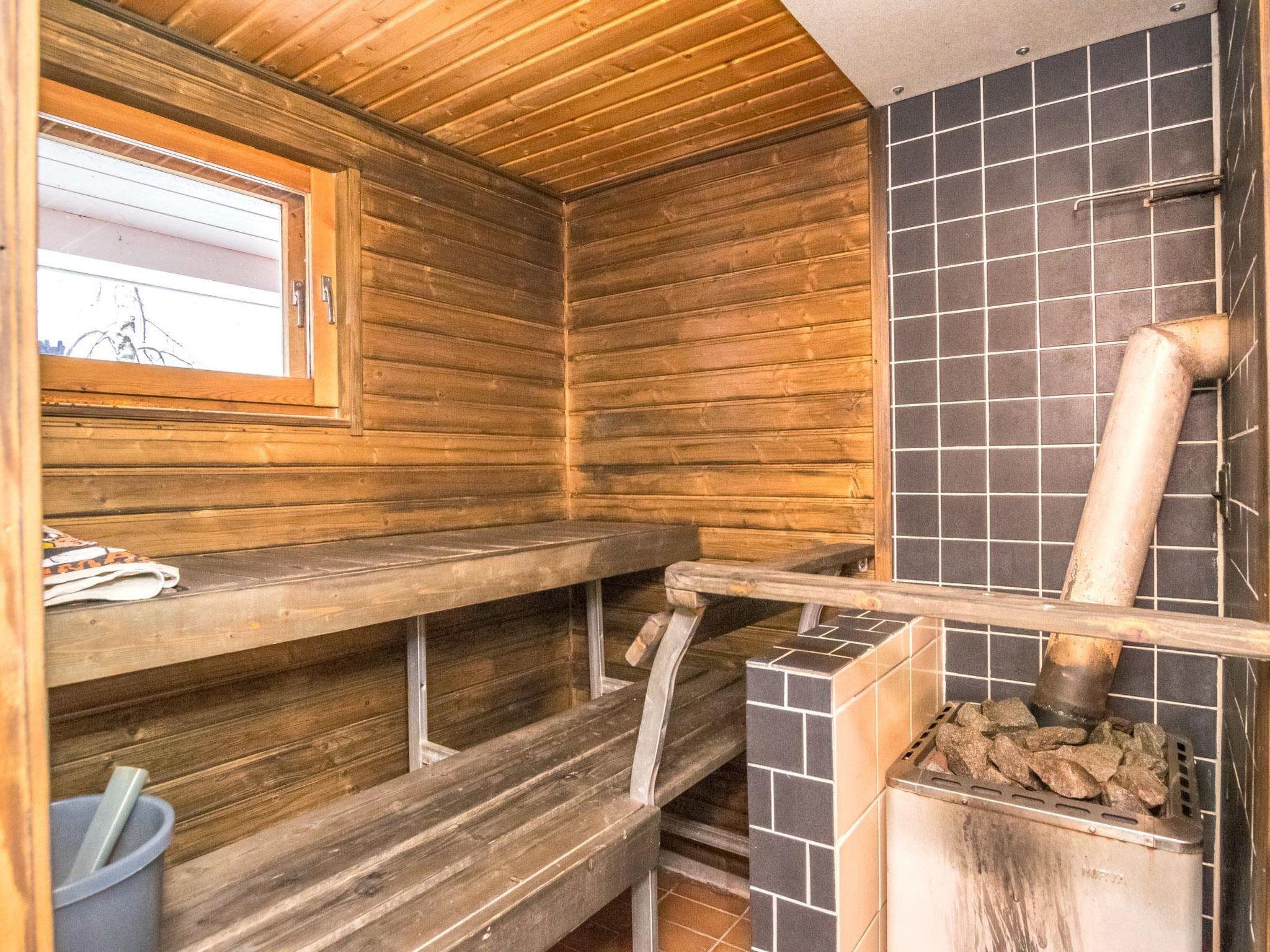 Foto 15 - Casa de 2 quartos em Kaavi com sauna
