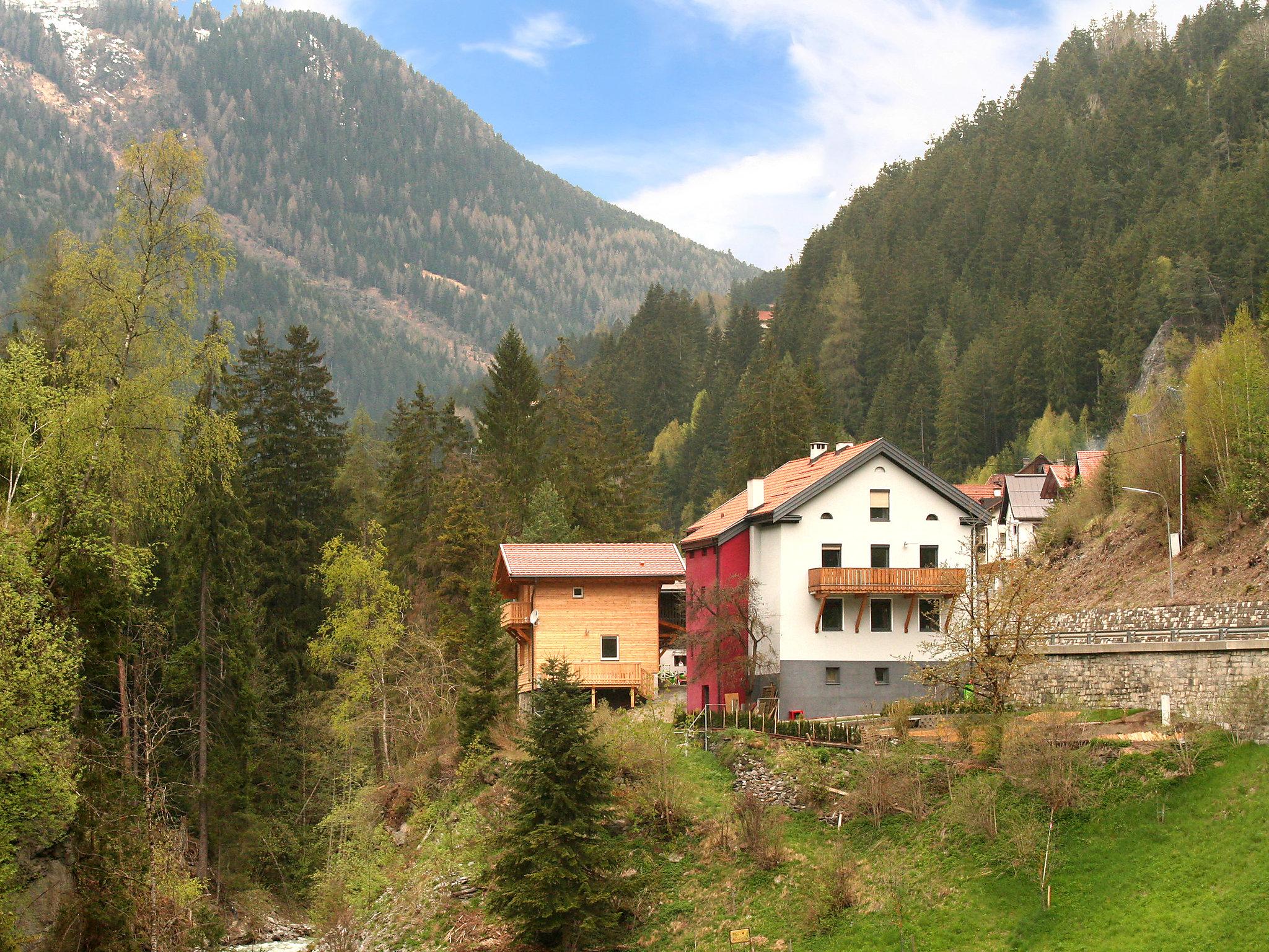 Foto 5 - Casa de 3 habitaciones en Strengen con terraza y vistas a la montaña