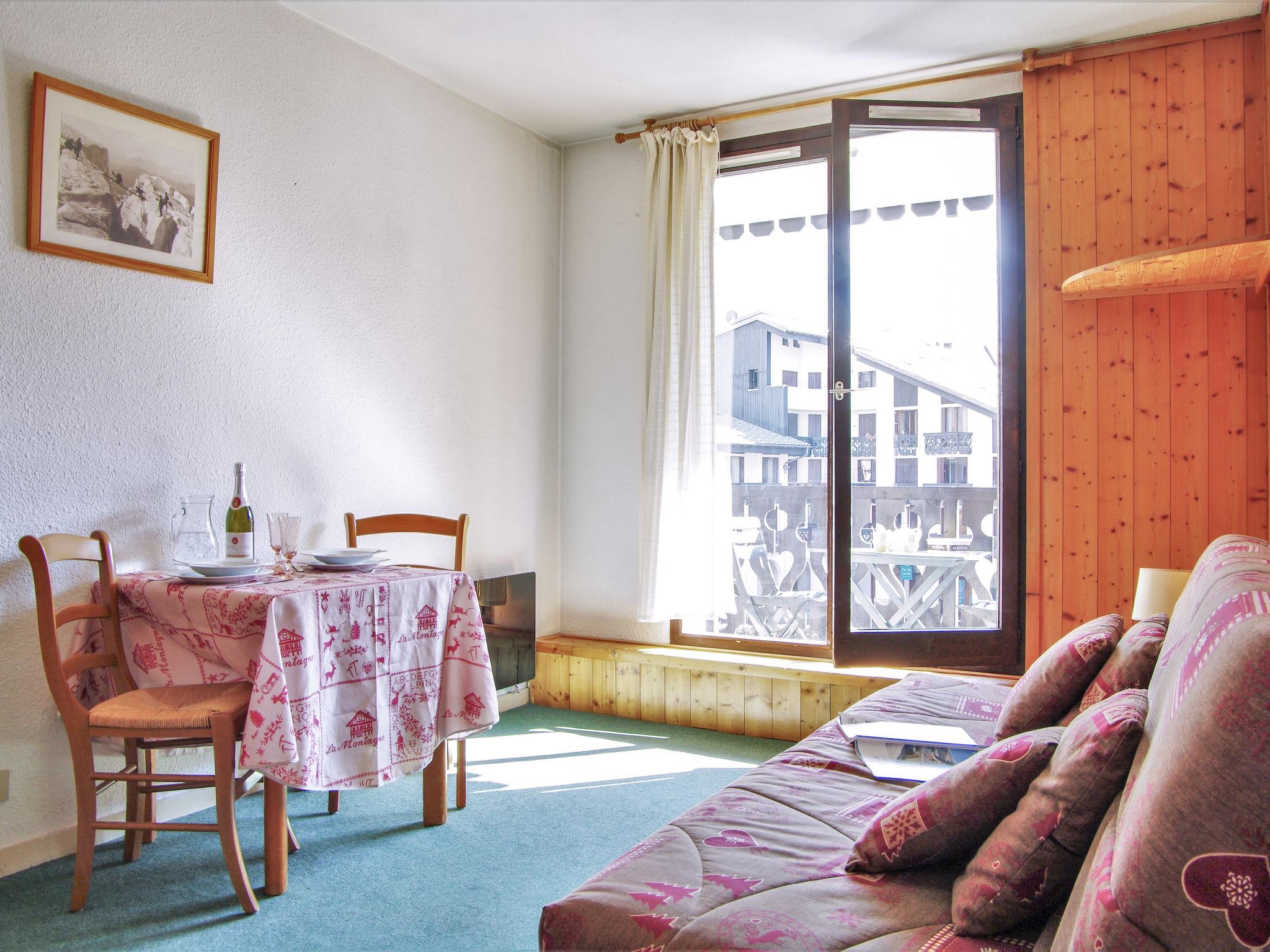 Photo 2 - Apartment in Chamonix-Mont-Blanc with mountain view