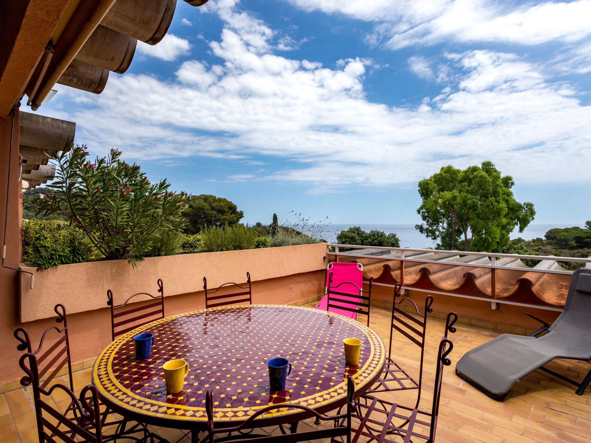 Photo 1 - Appartement en Cavalaire-sur-Mer avec terrasse et vues à la mer