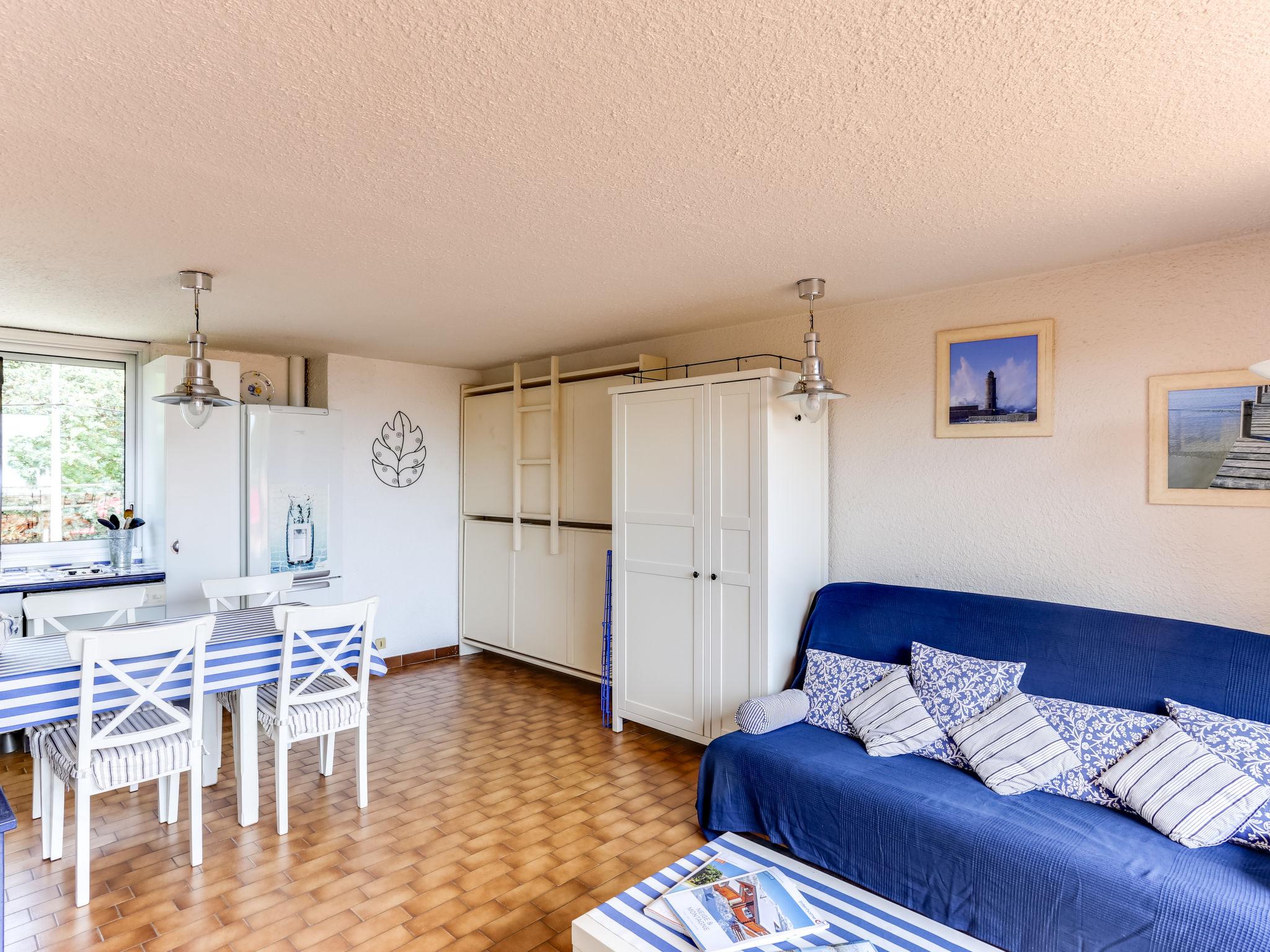 Foto 4 - Apartamento en Cavalaire-sur-Mer con terraza y vistas al mar