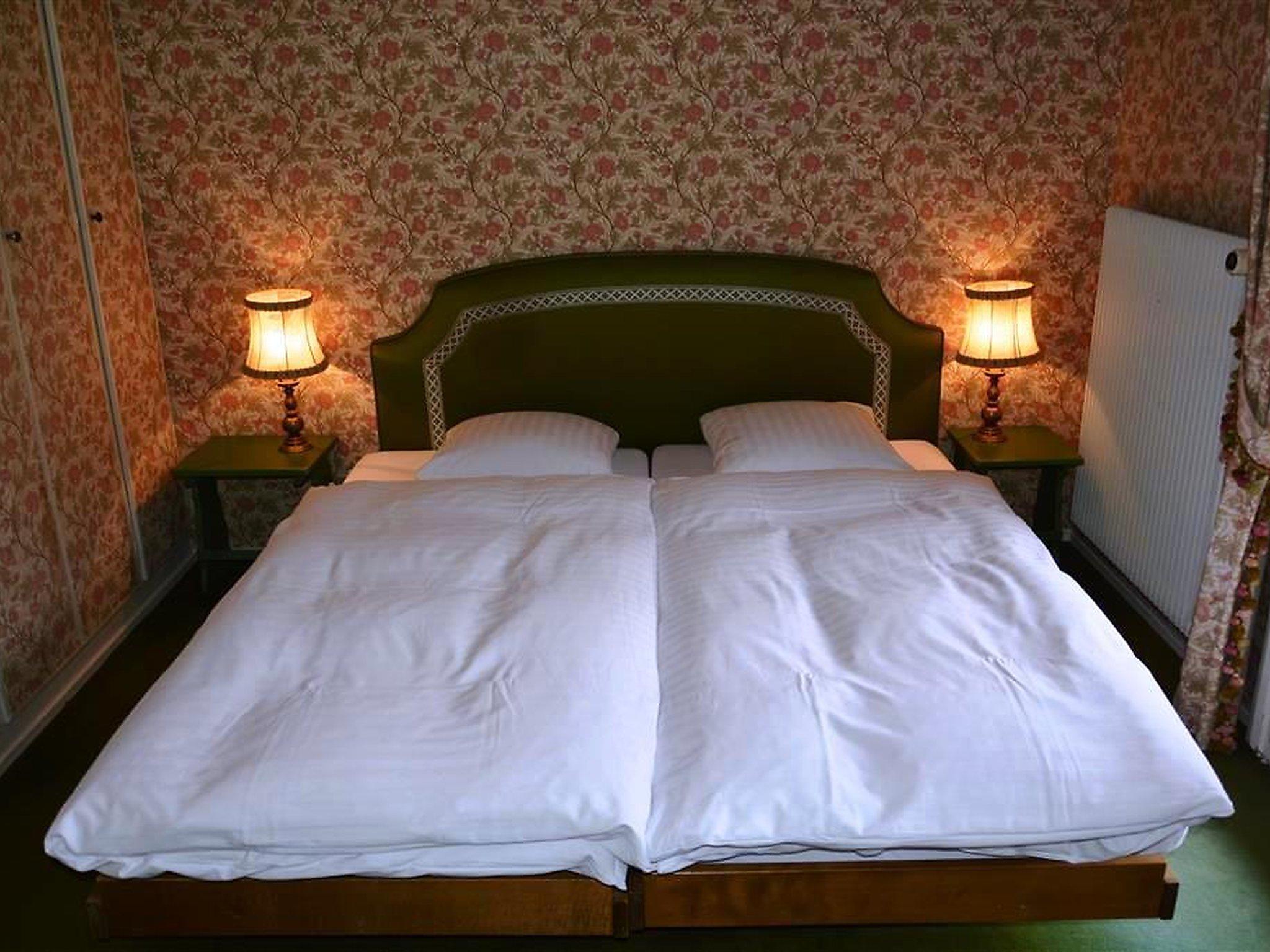 Foto 13 - Appartamento con 5 camere da letto a Saanen